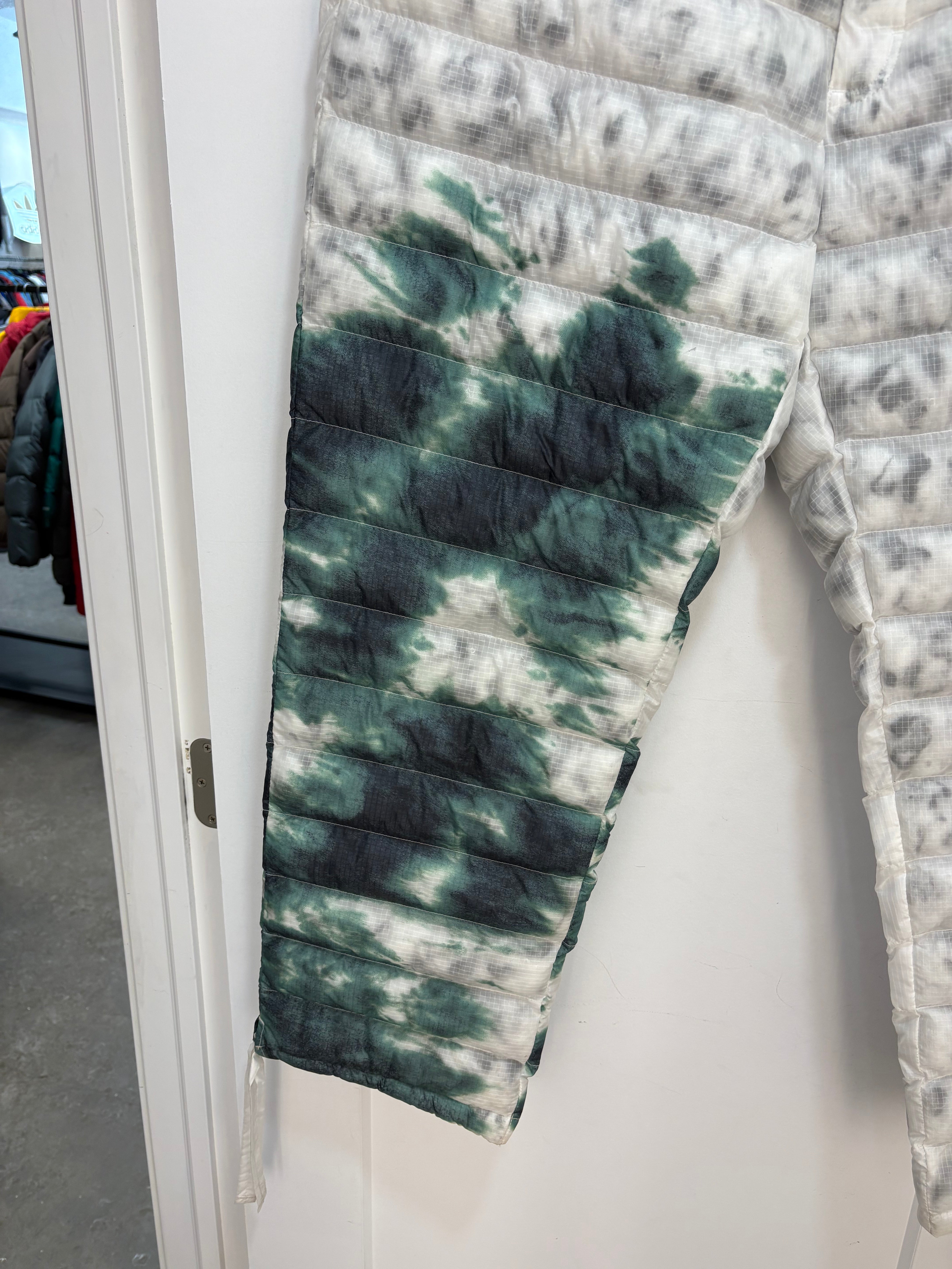 Nouveau pantalon doudoune Nike x Stussy - taille XL