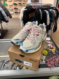 Baskets crème Mizuno MXR - taille 11