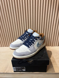 Air Jordan 1 low phantom/coco milk - size 11