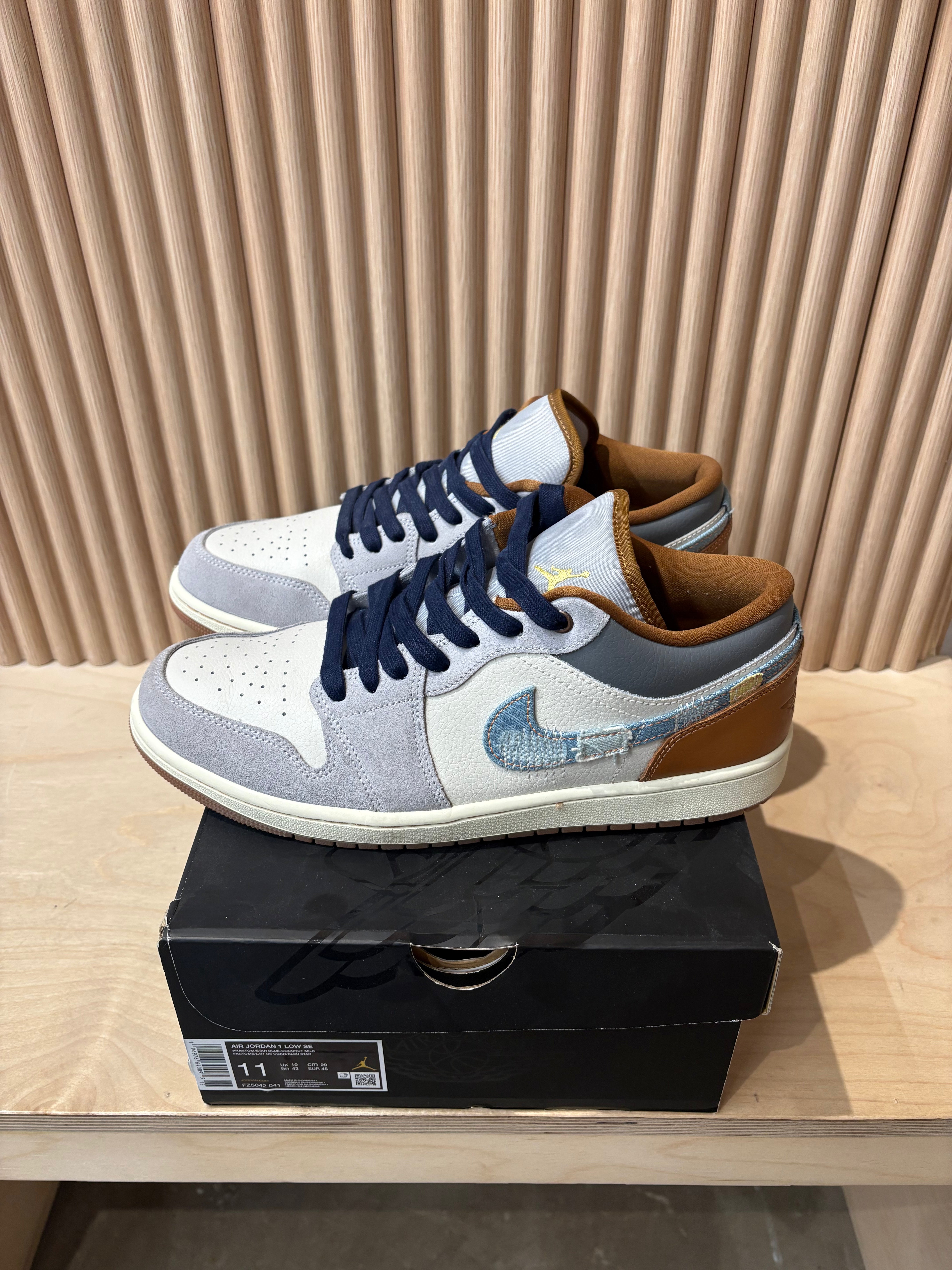 Air Jordan 1 low phantom/coco milk - size 11