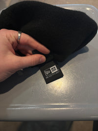 Supreme x New Era black "S" beanie