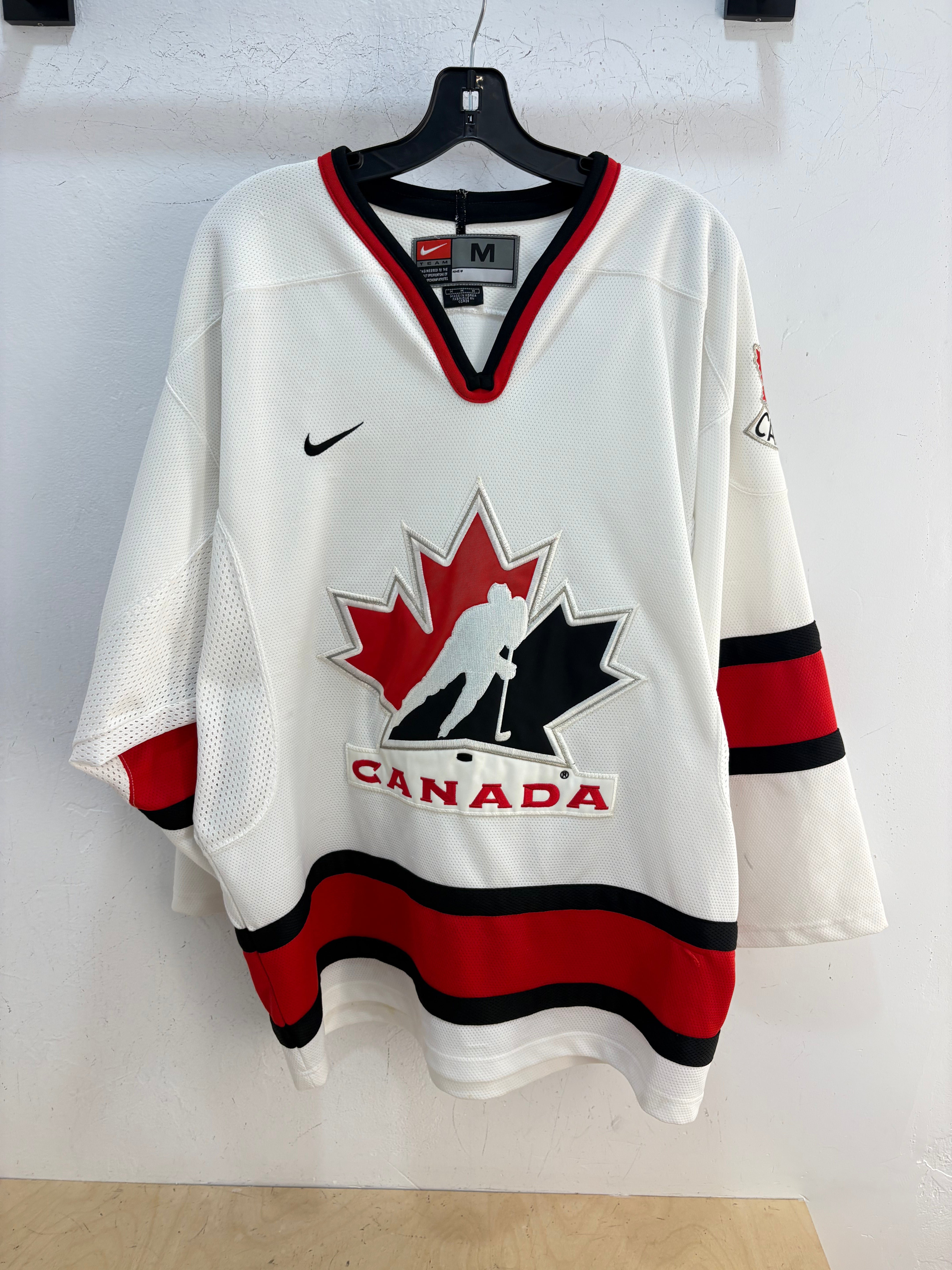 Y2k Nike team canada jersey - size M