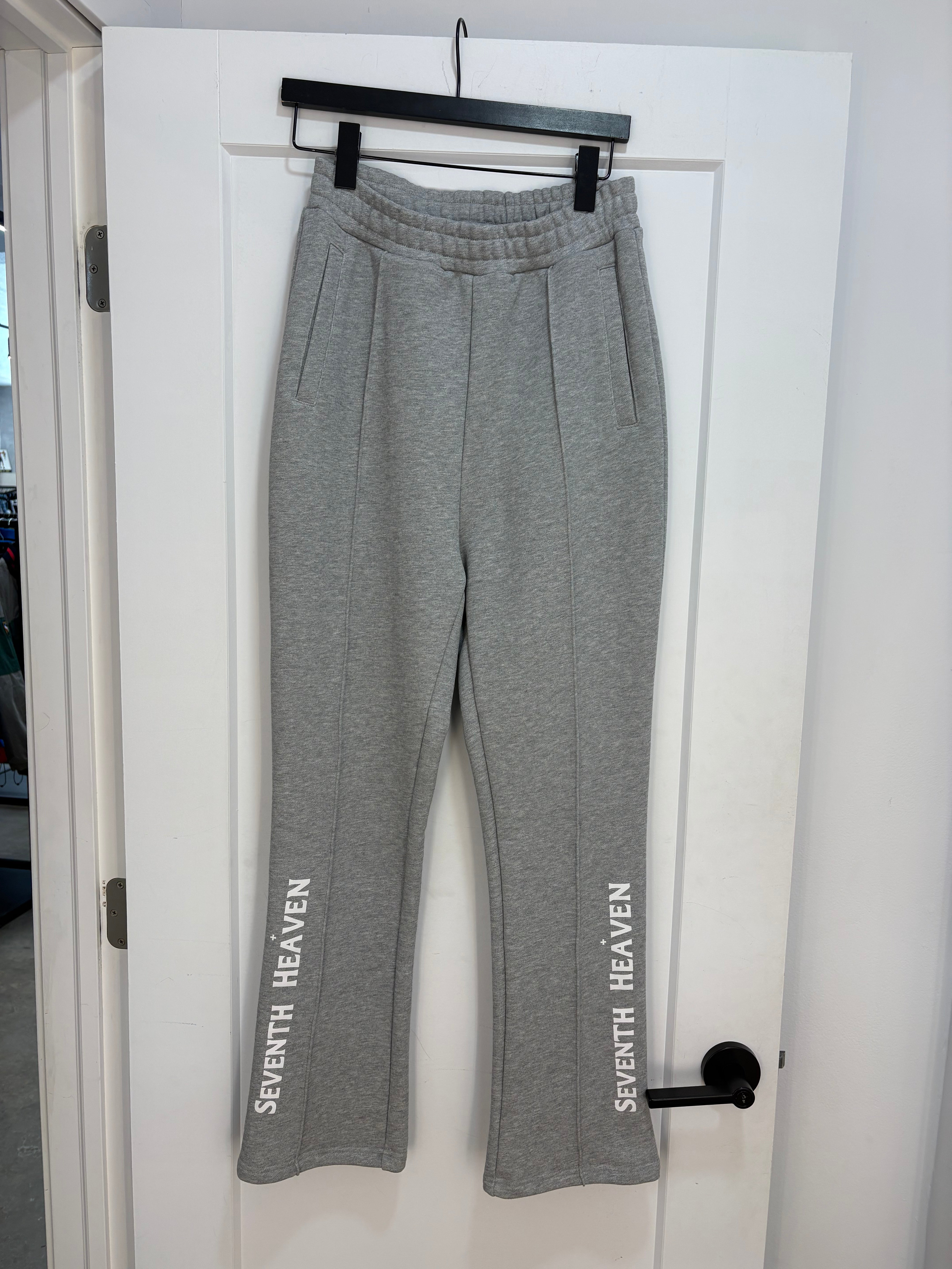 New Seventh Heaven sweatpants - size L