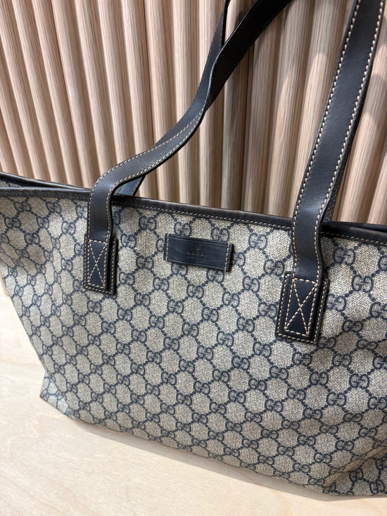 Gucci Monogram leather tote bag