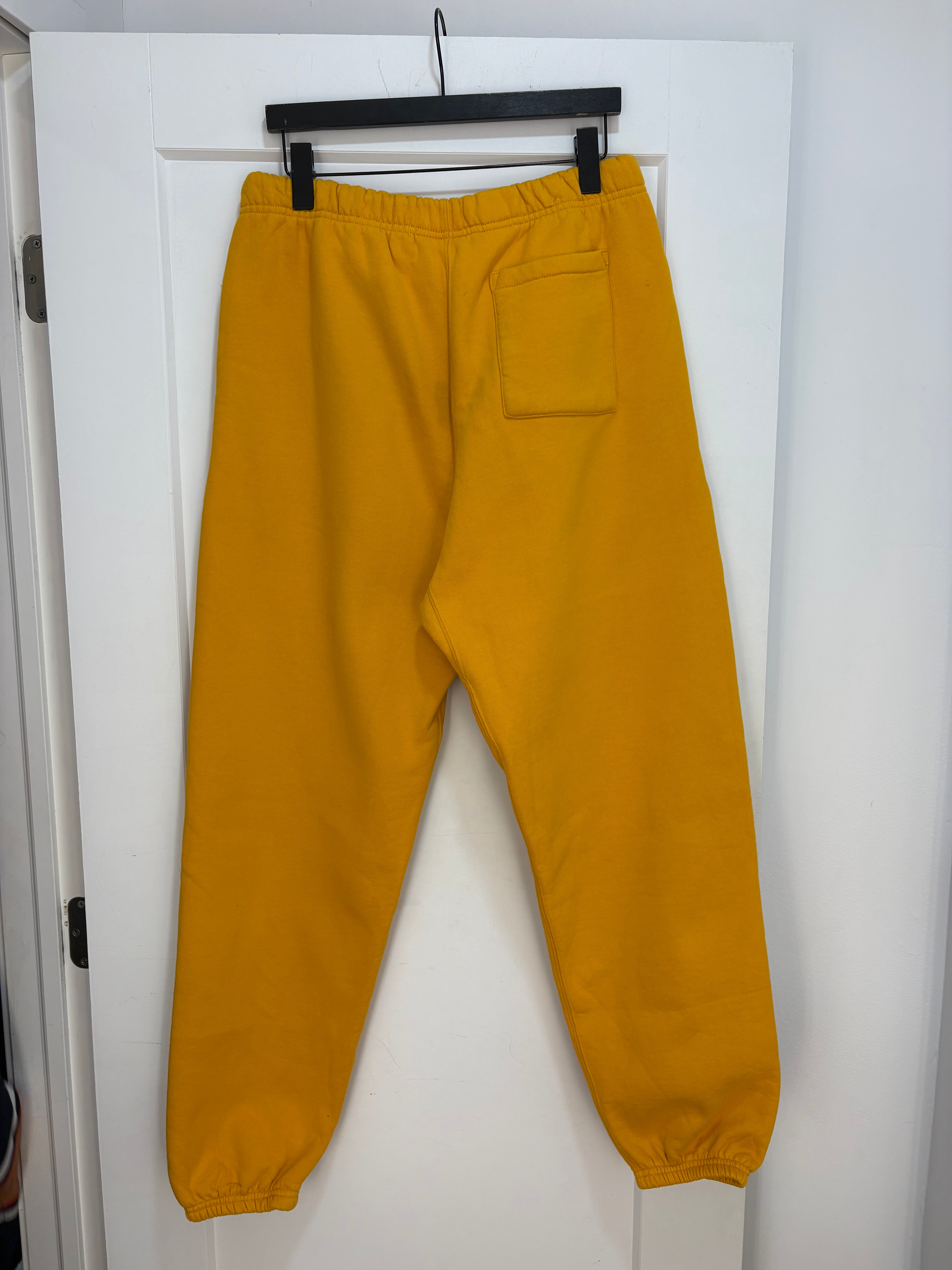 New OVO x Roots yellow sweatpants - size XL