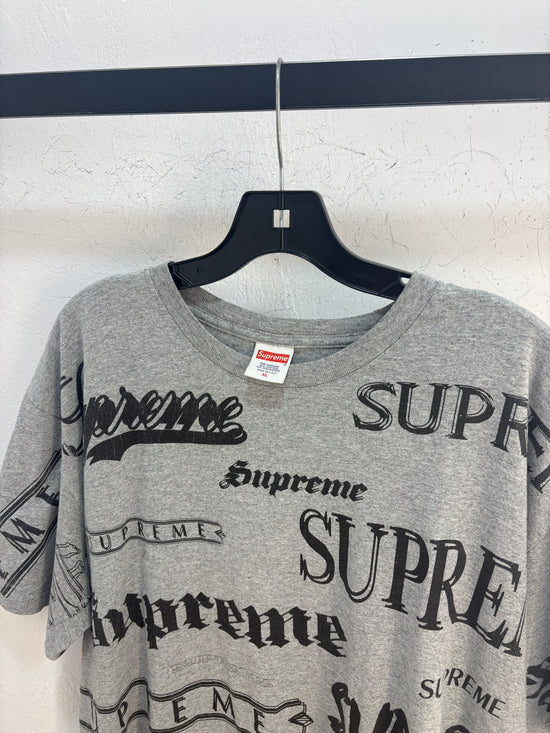 Supreme AOP Spellout logo tee - size XL