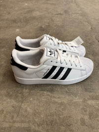 Adidas Superstar - size 11