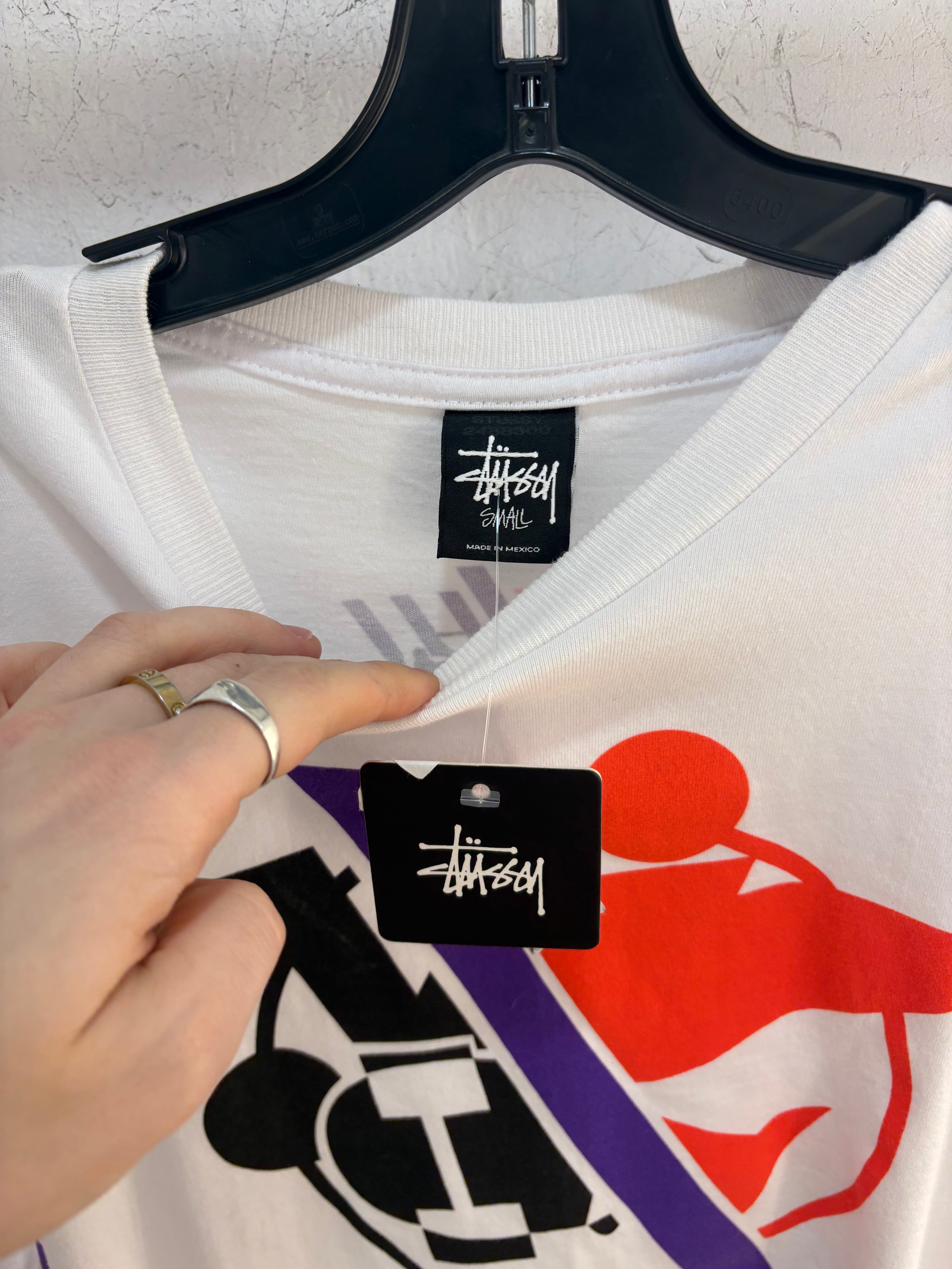 Nouveau t-shirt Stussy manches longues skate/surfman - taille S