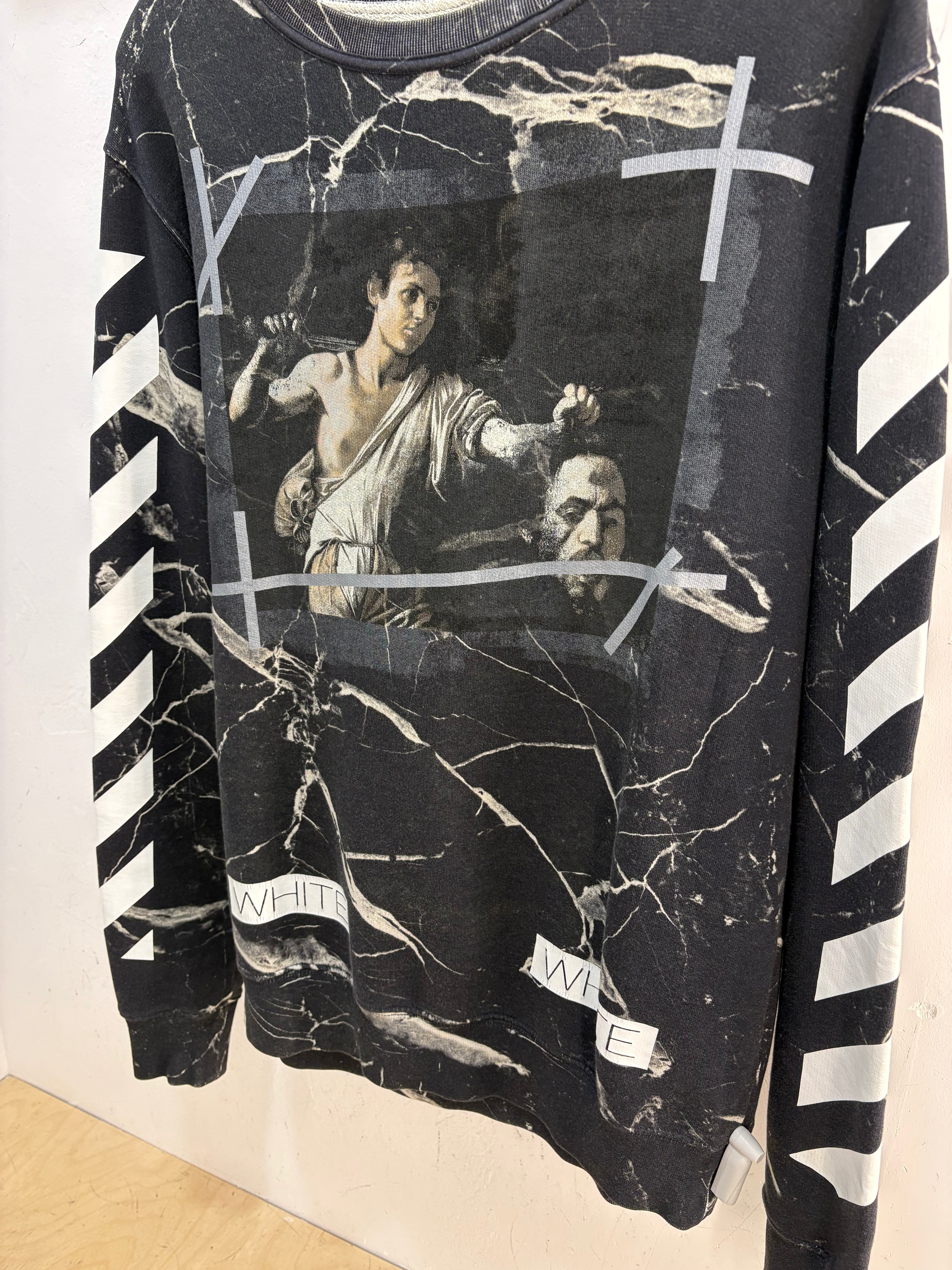 Off white Caravaggio marble crewneck - size L
