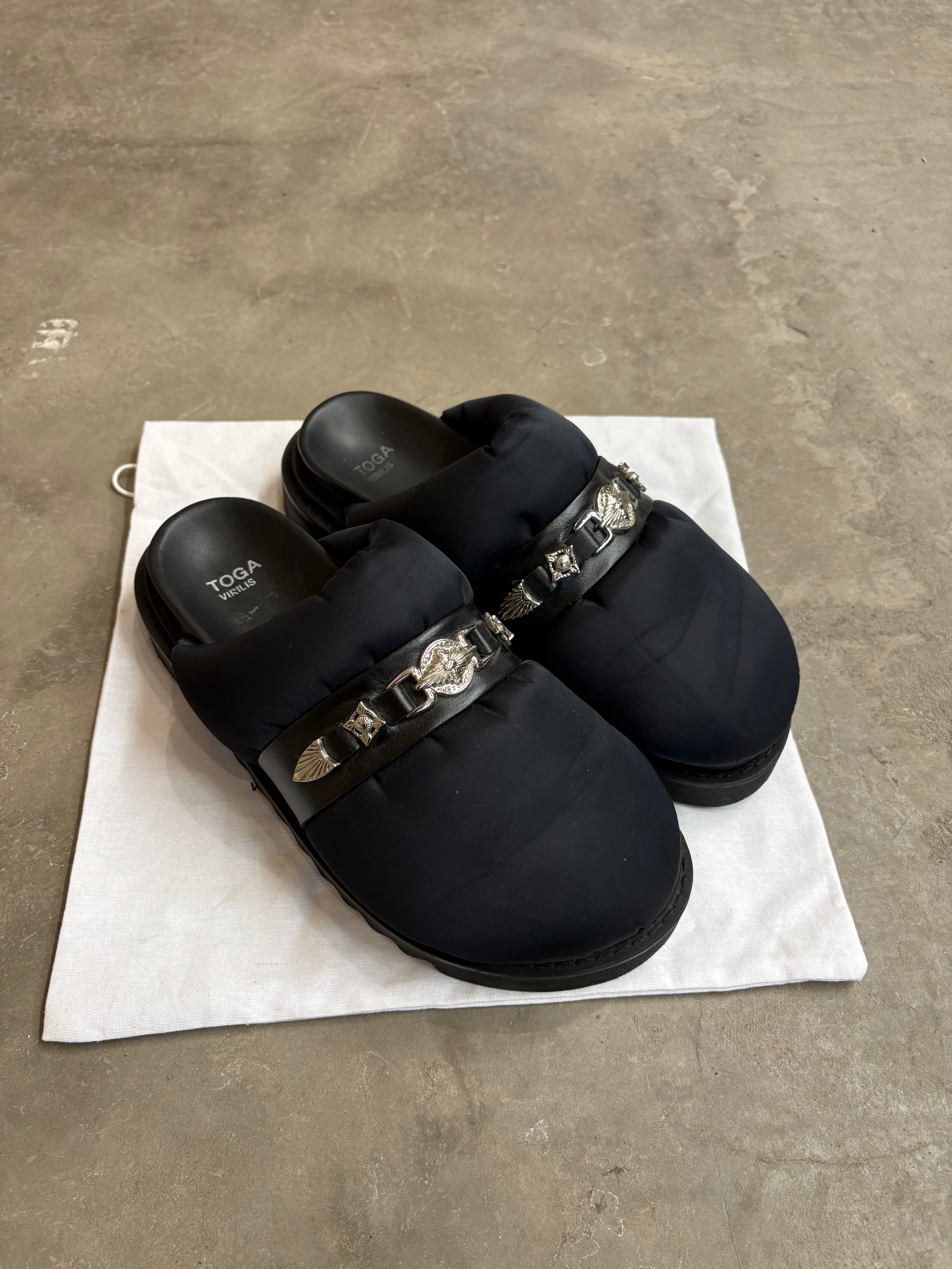 Toga Virilis puffer mules - fit 9.5/10