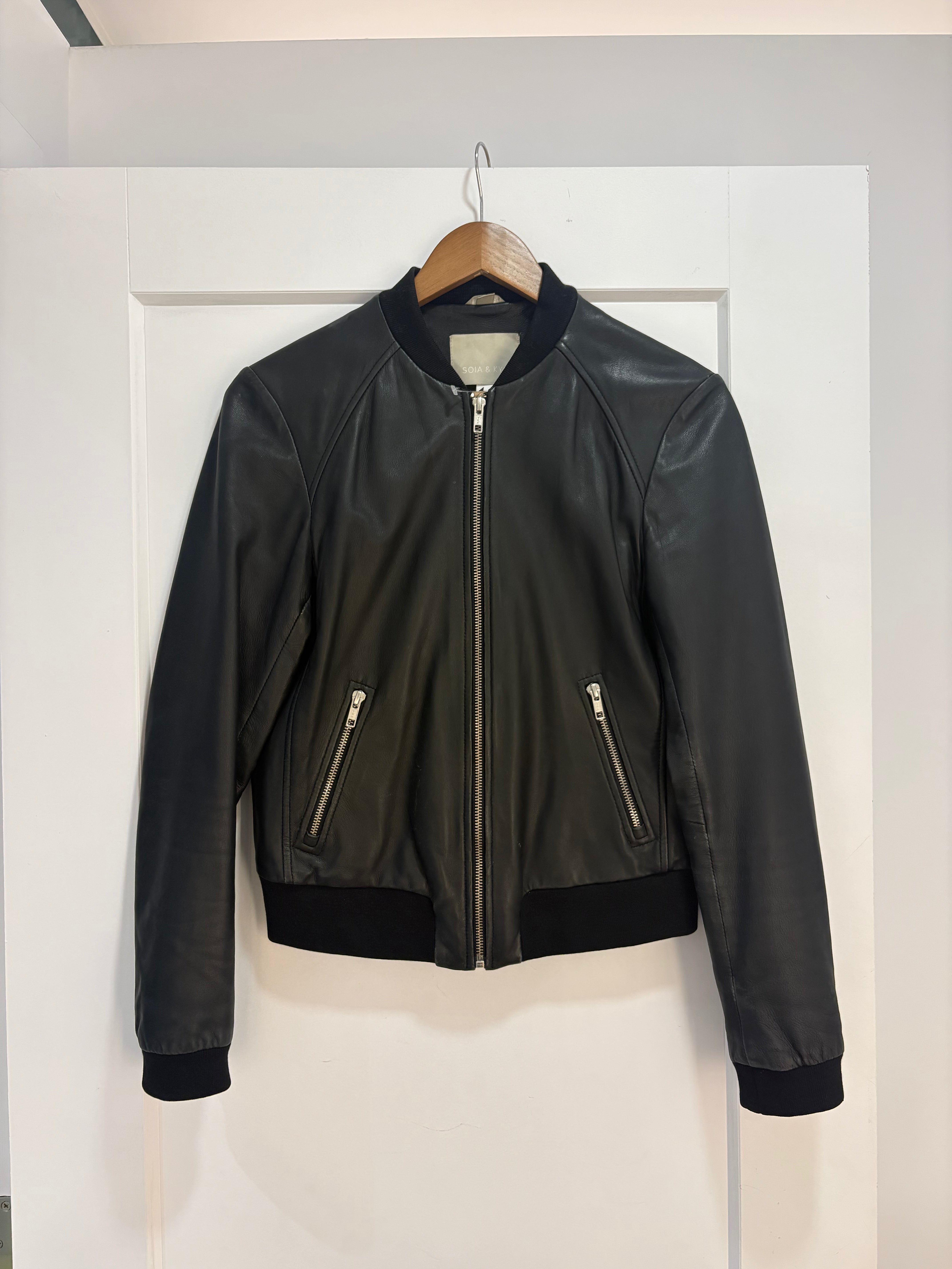 Soia & Kyo leather jacket - size M womens