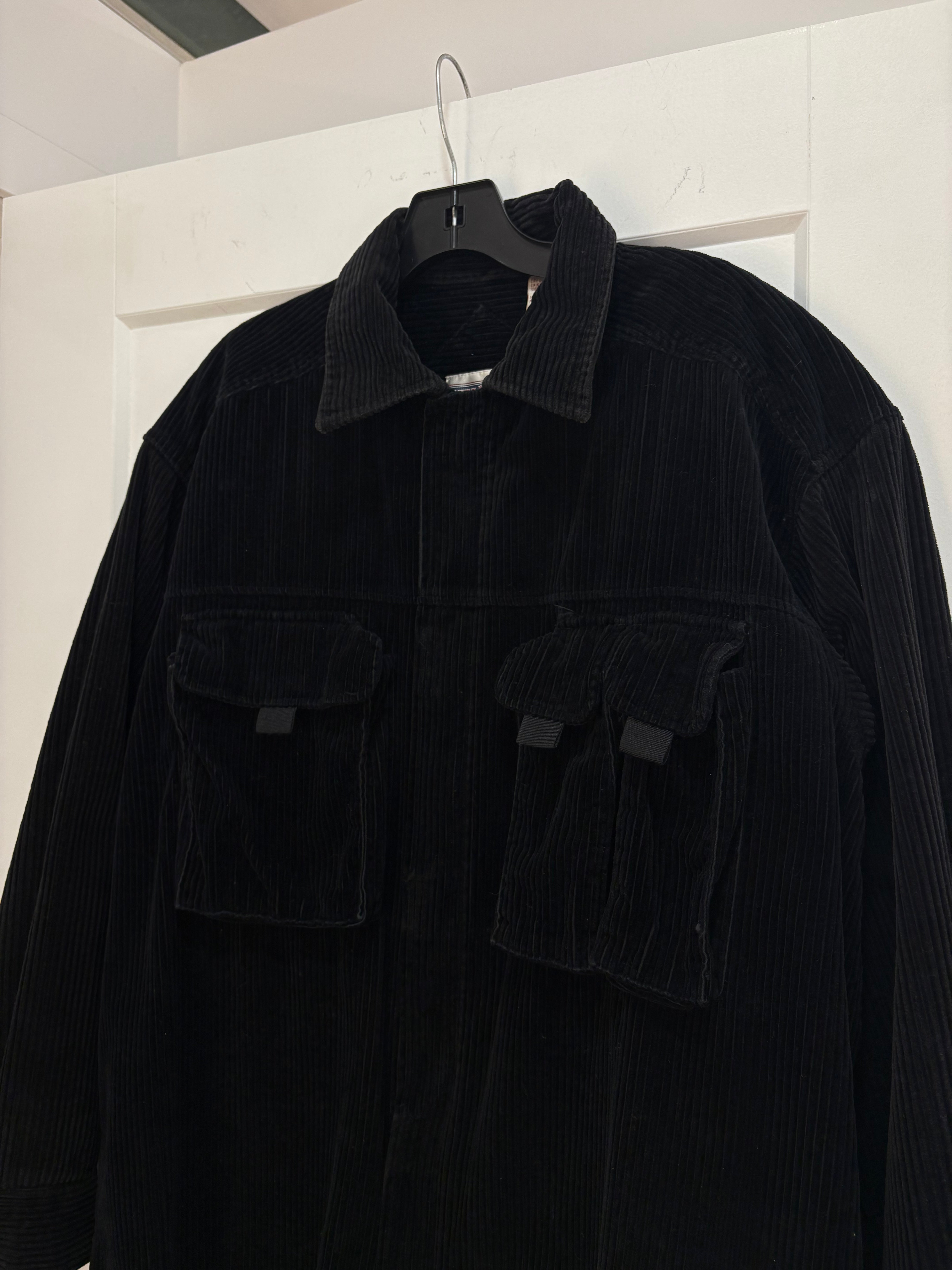Y2K Nevada Corduroy black cargo jacket - size M