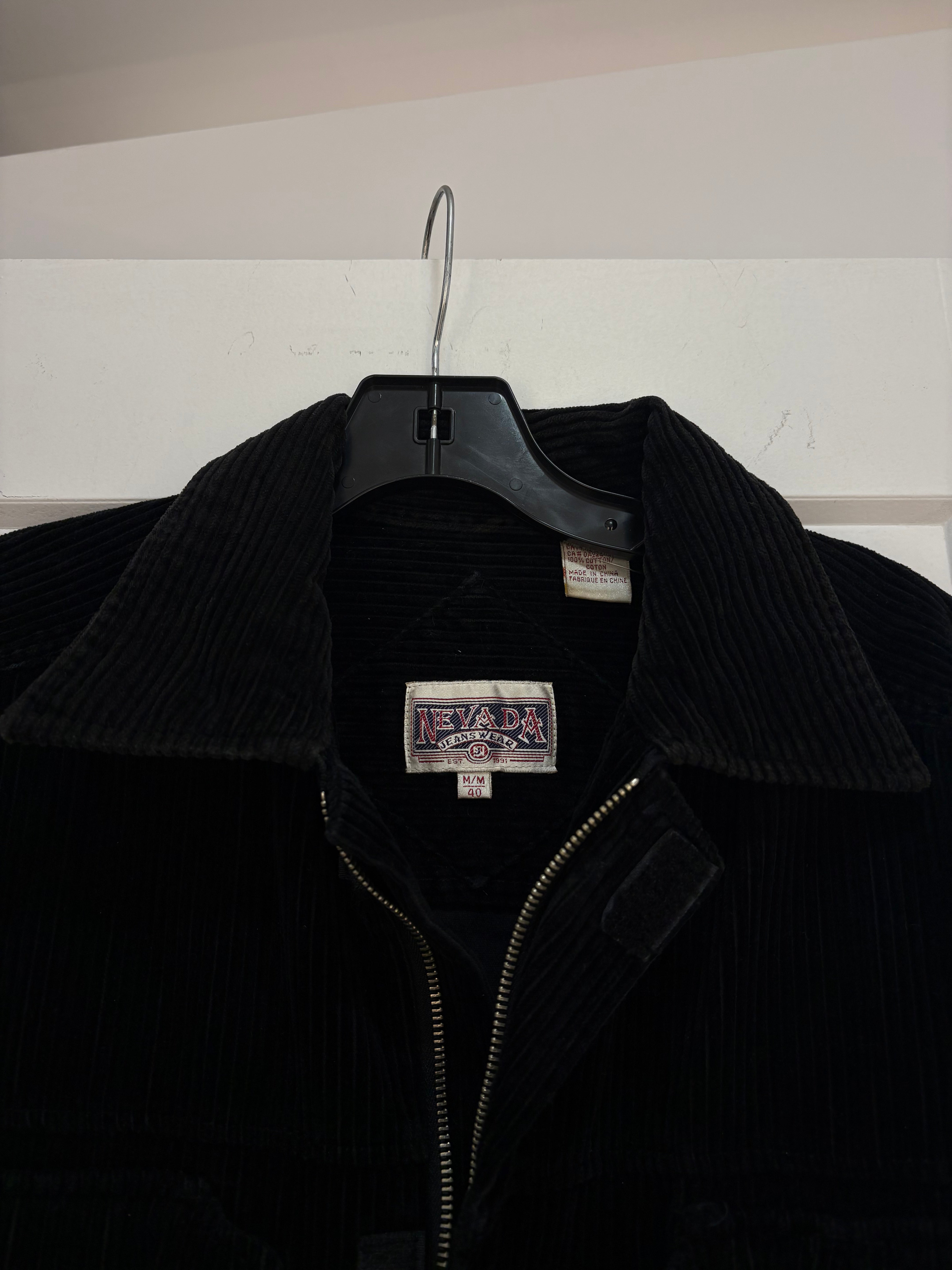 Y2K Nevada Corduroy black cargo jacket - size M
