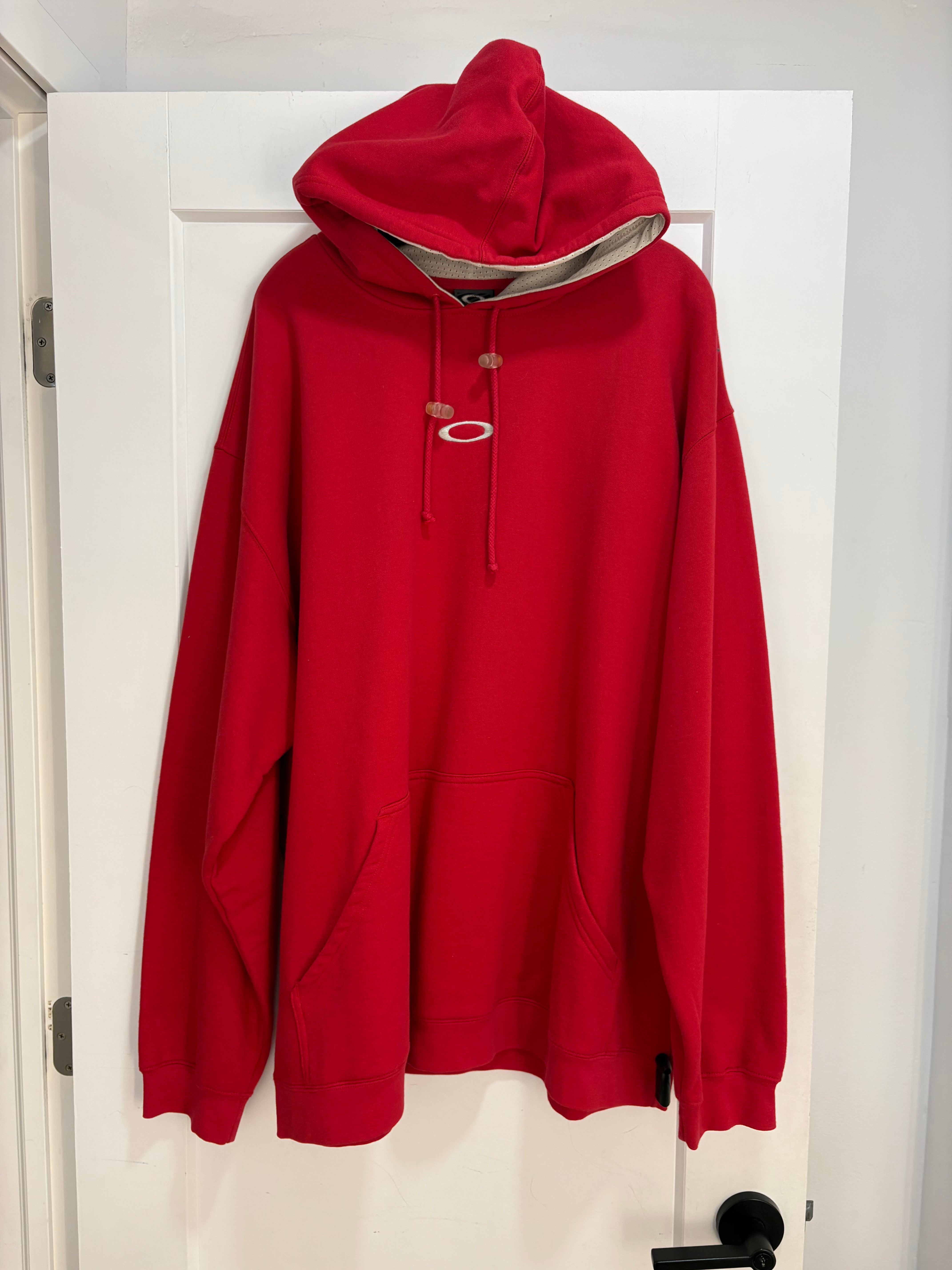 90s Oakley sofware mid logo red hoodie - size XXL