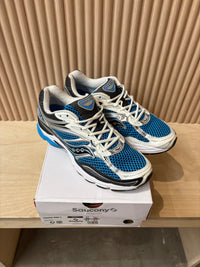 Saucony pyrogrid sneaker - size 11