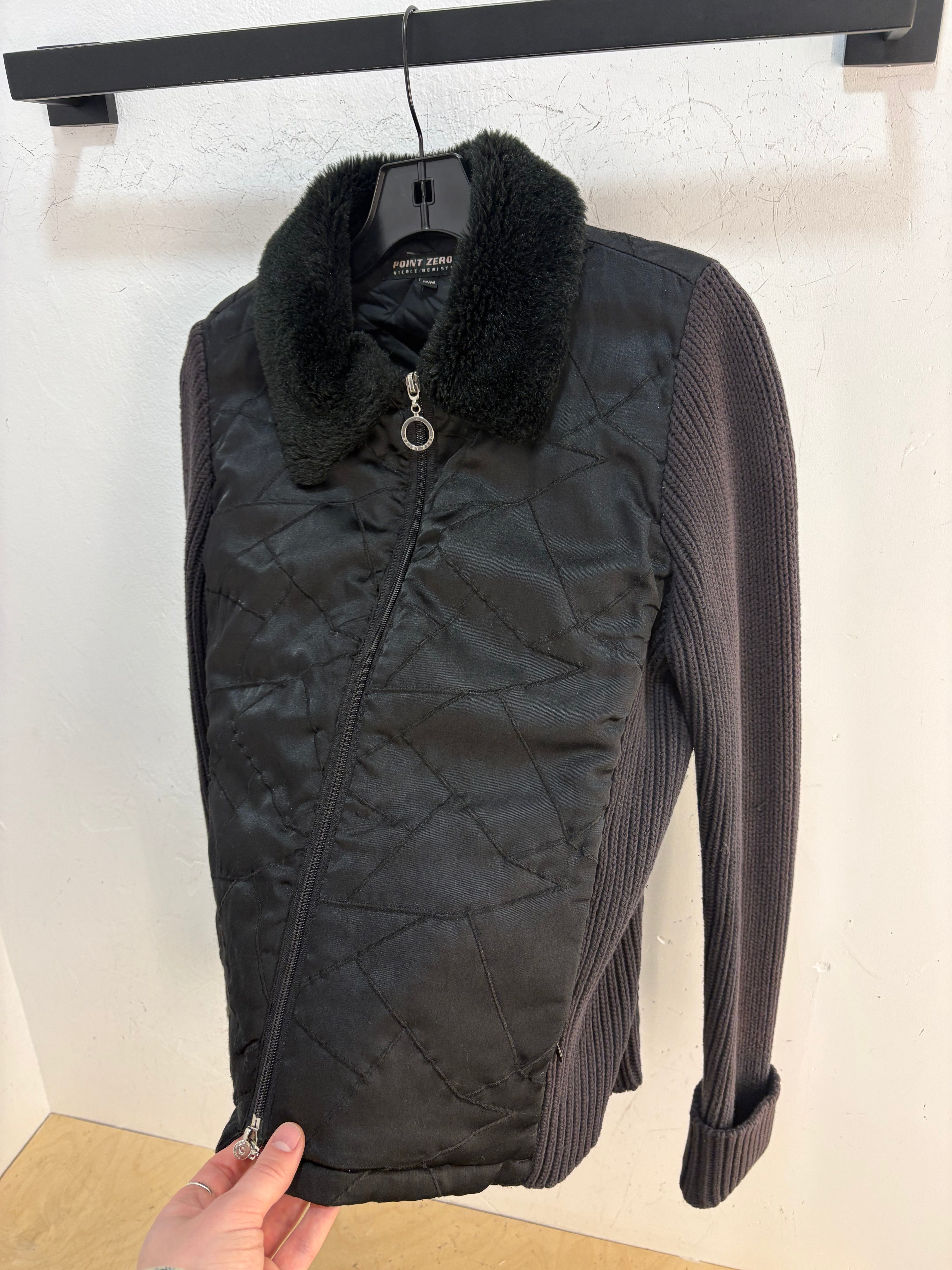 Point zero nylon/knit mix jacket - size M