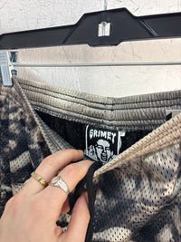 Grimey faces fight shorts - size M