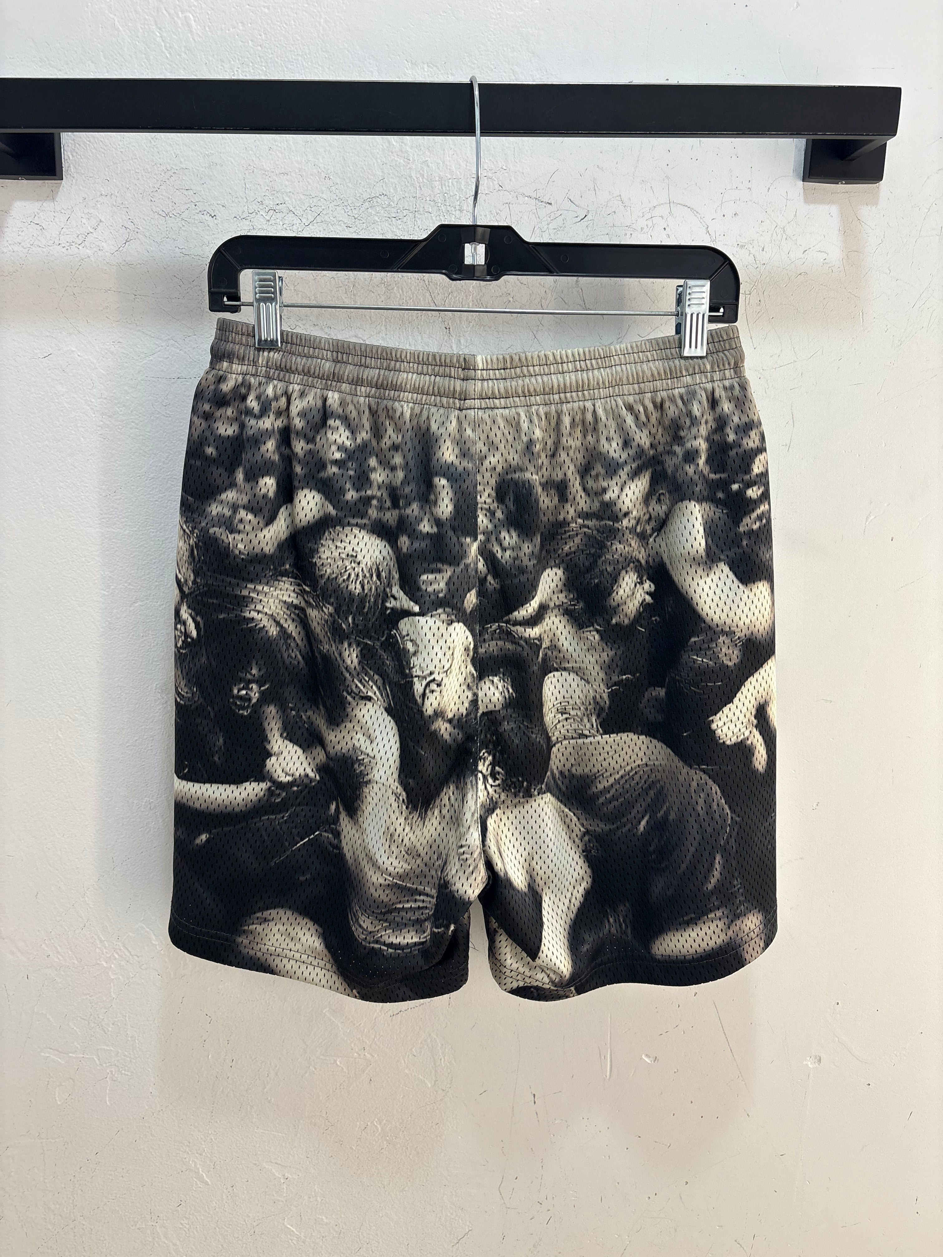 Grimey faces fight shorts - size M