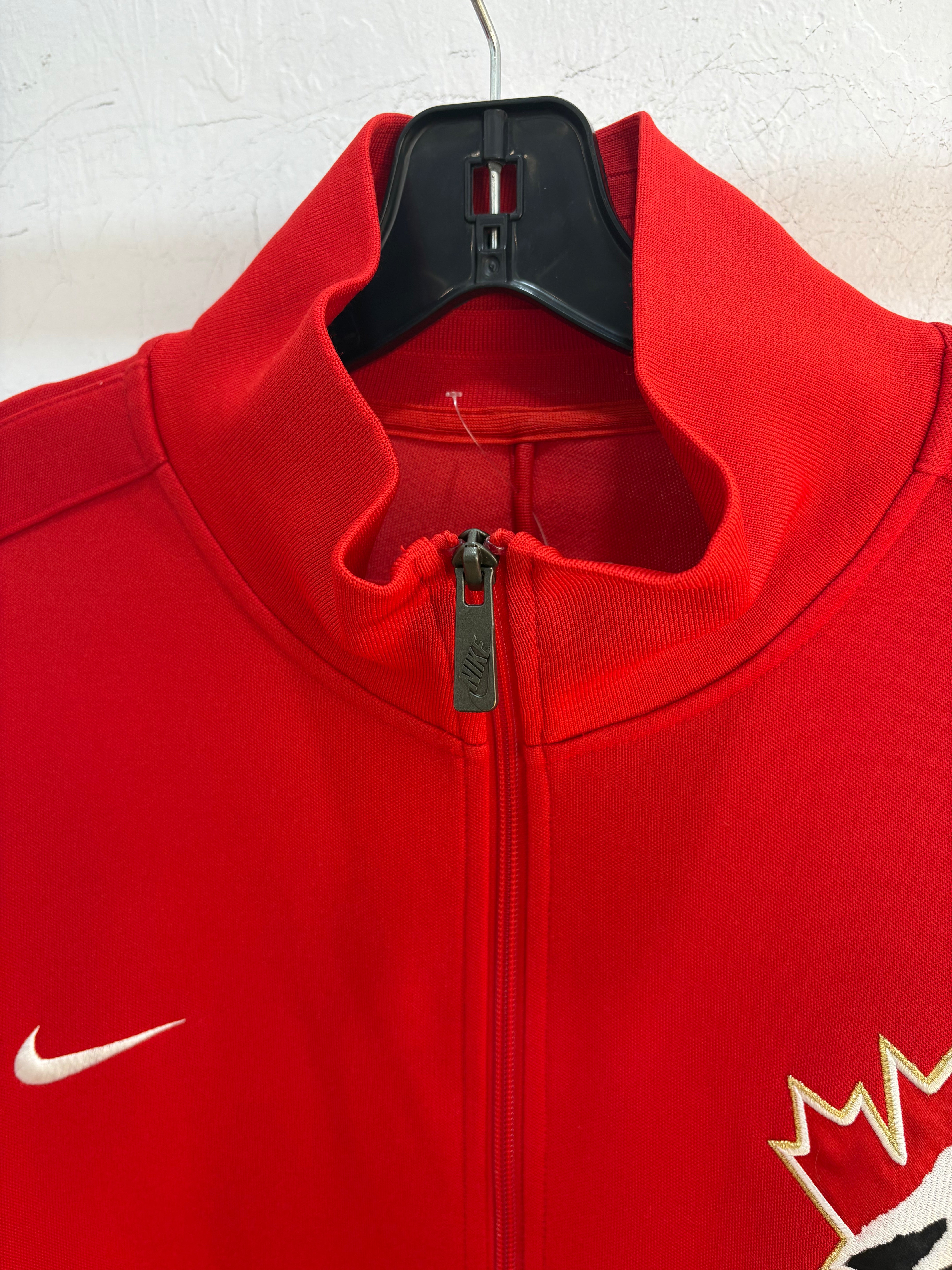Y2k Nike team Canada red tracktop - size XXL