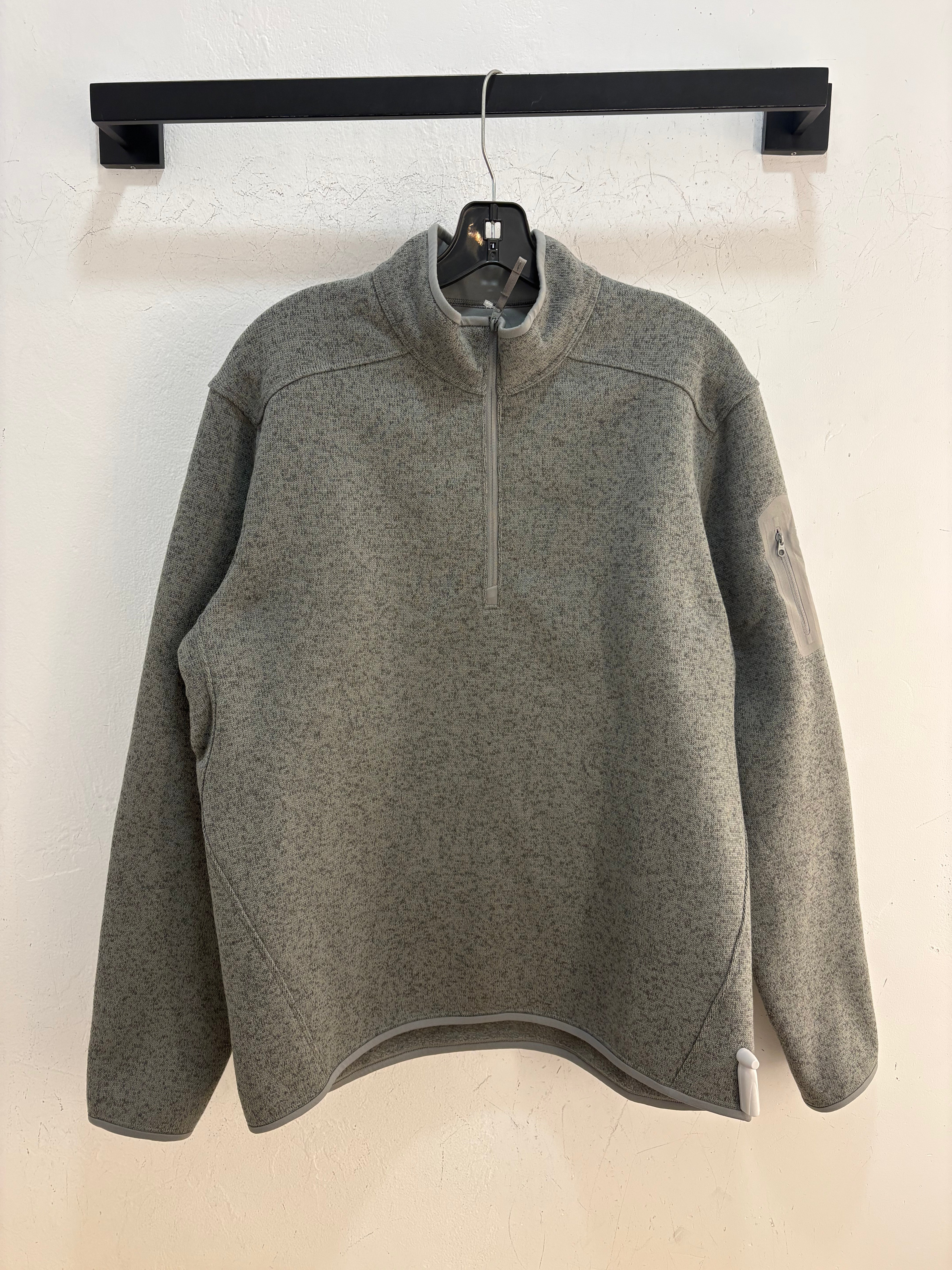 New Arcteryx grey covert 1/4 zip up - size M