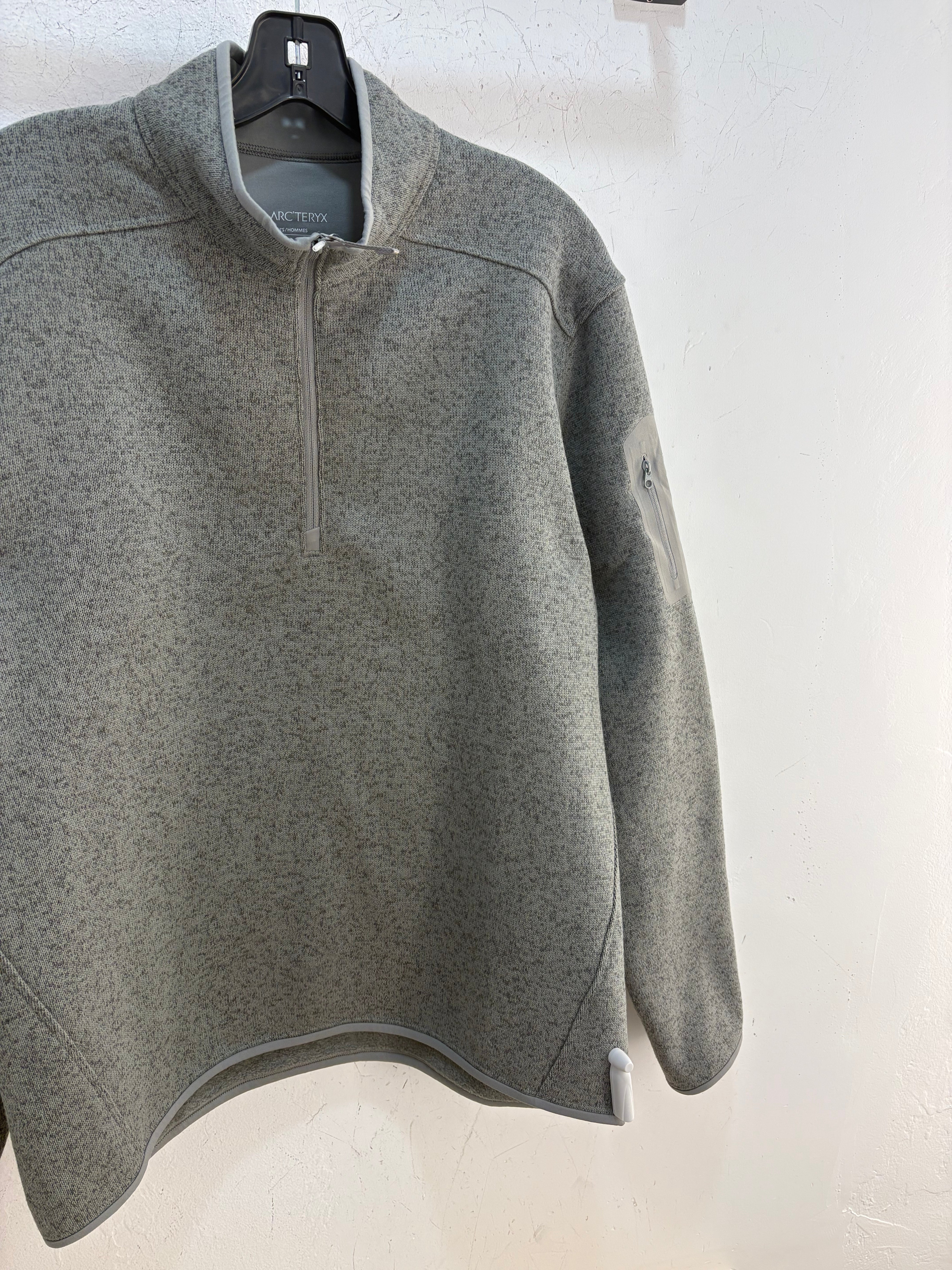 New Arcteryx grey covert 1/4 zip up - size M