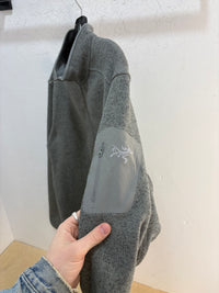 New Arcteryx grey covert 1/4 zip up - size M