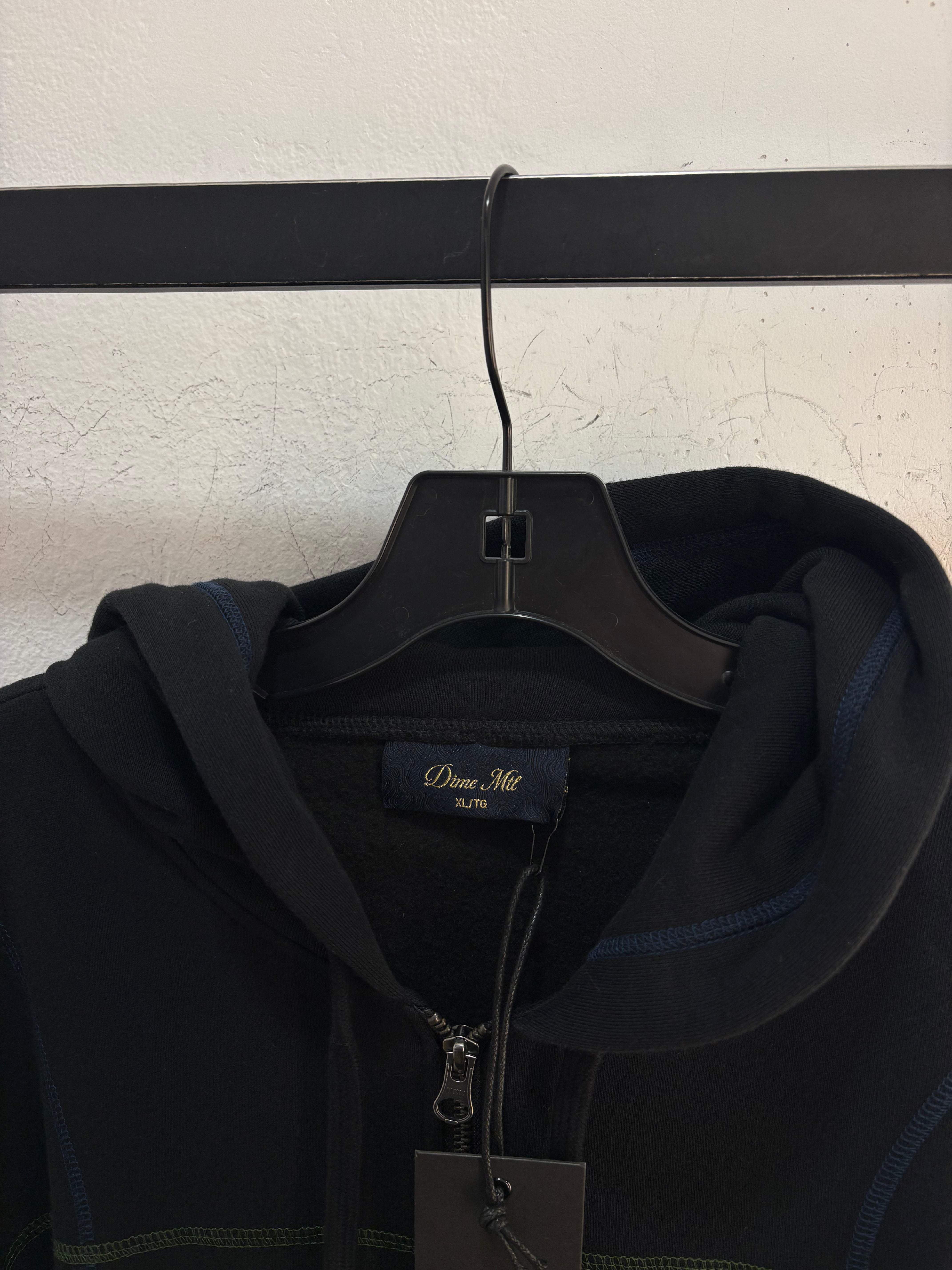 New Dime Black color stitch zip-up hoodie - size XL