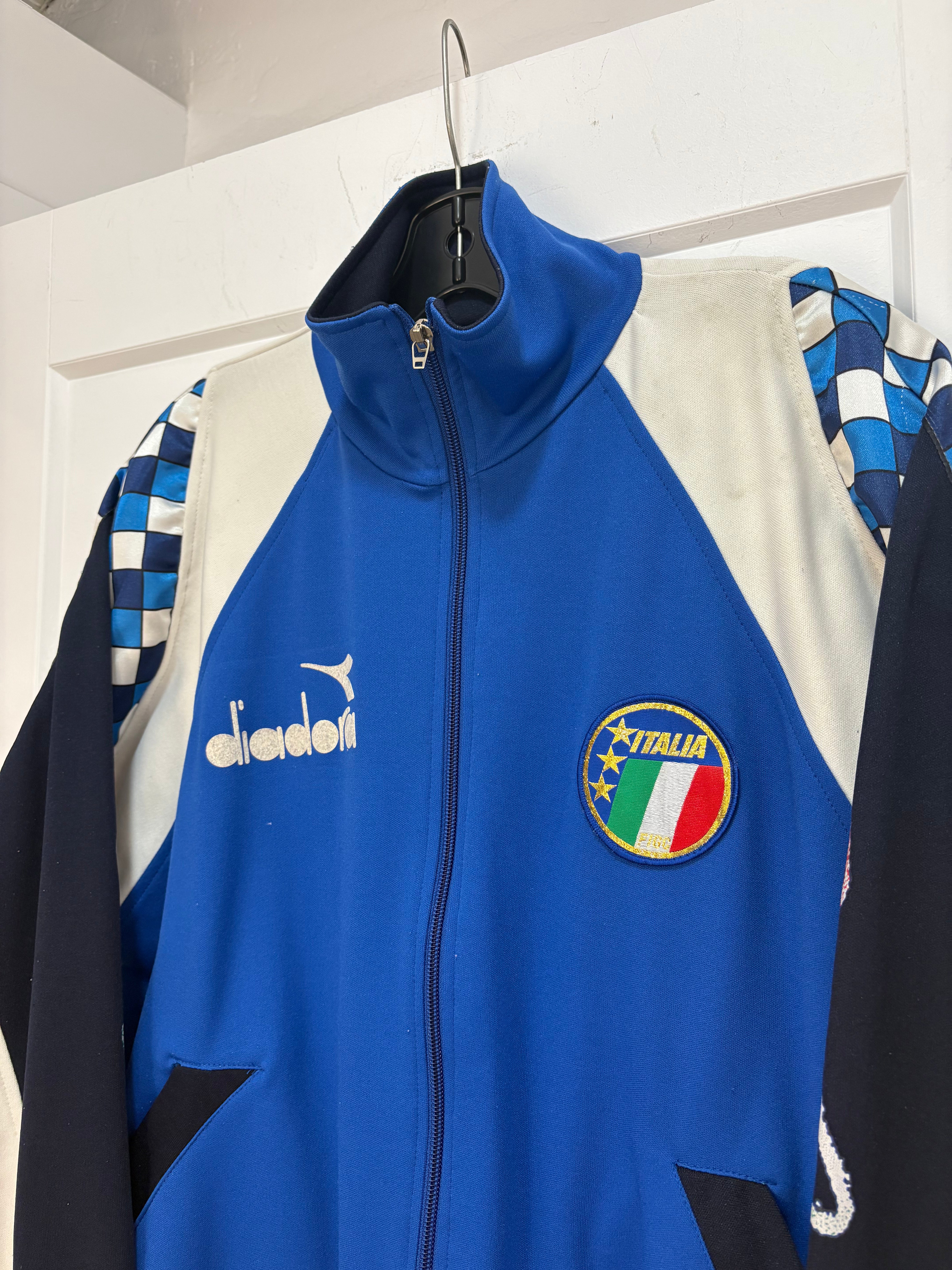 1990 diadora Italy tracktop - size M