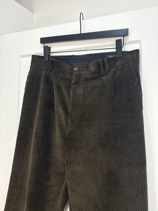 Ecole de Pensée dark brown corduroy pants - size 34
