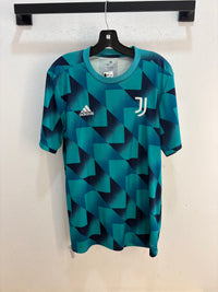 2022 Juventus training kit - size L
