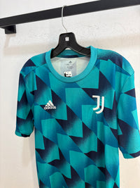 2022 Juventus training kit - size L