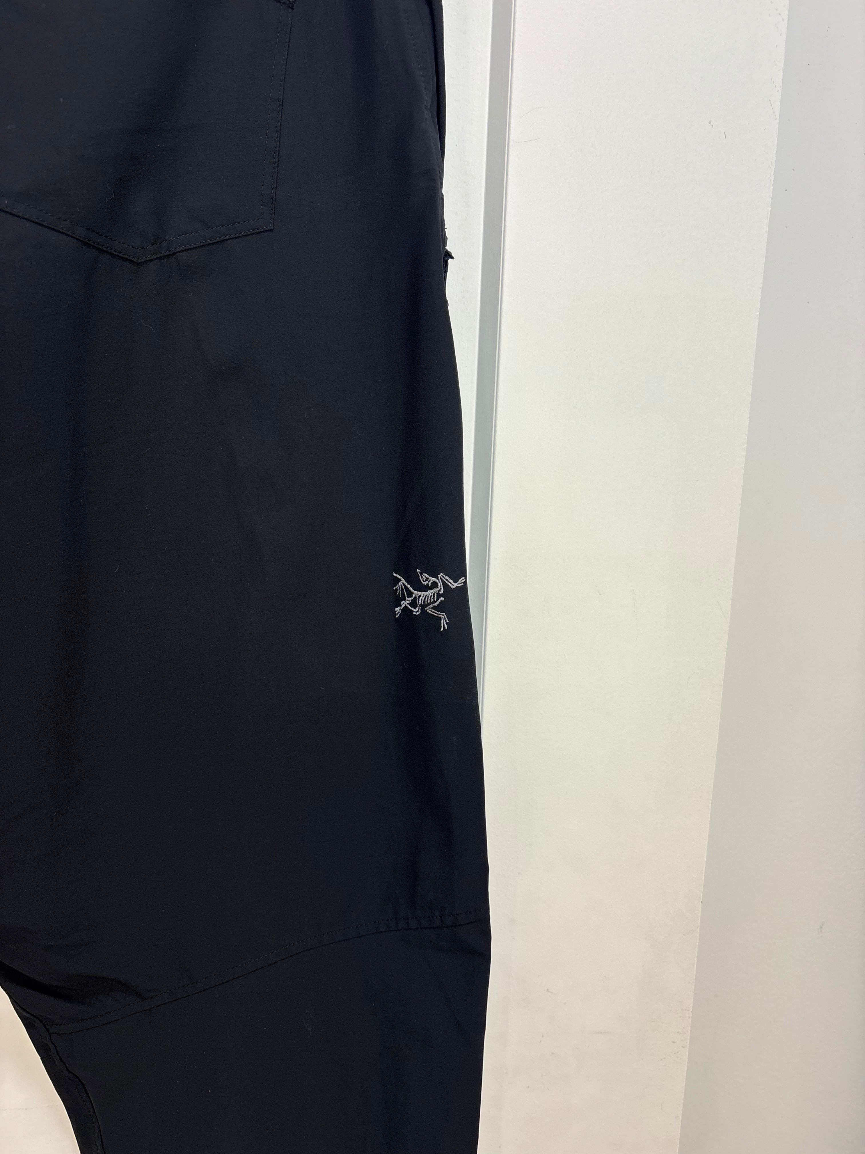 Arcteryx Creston black pants - size 34