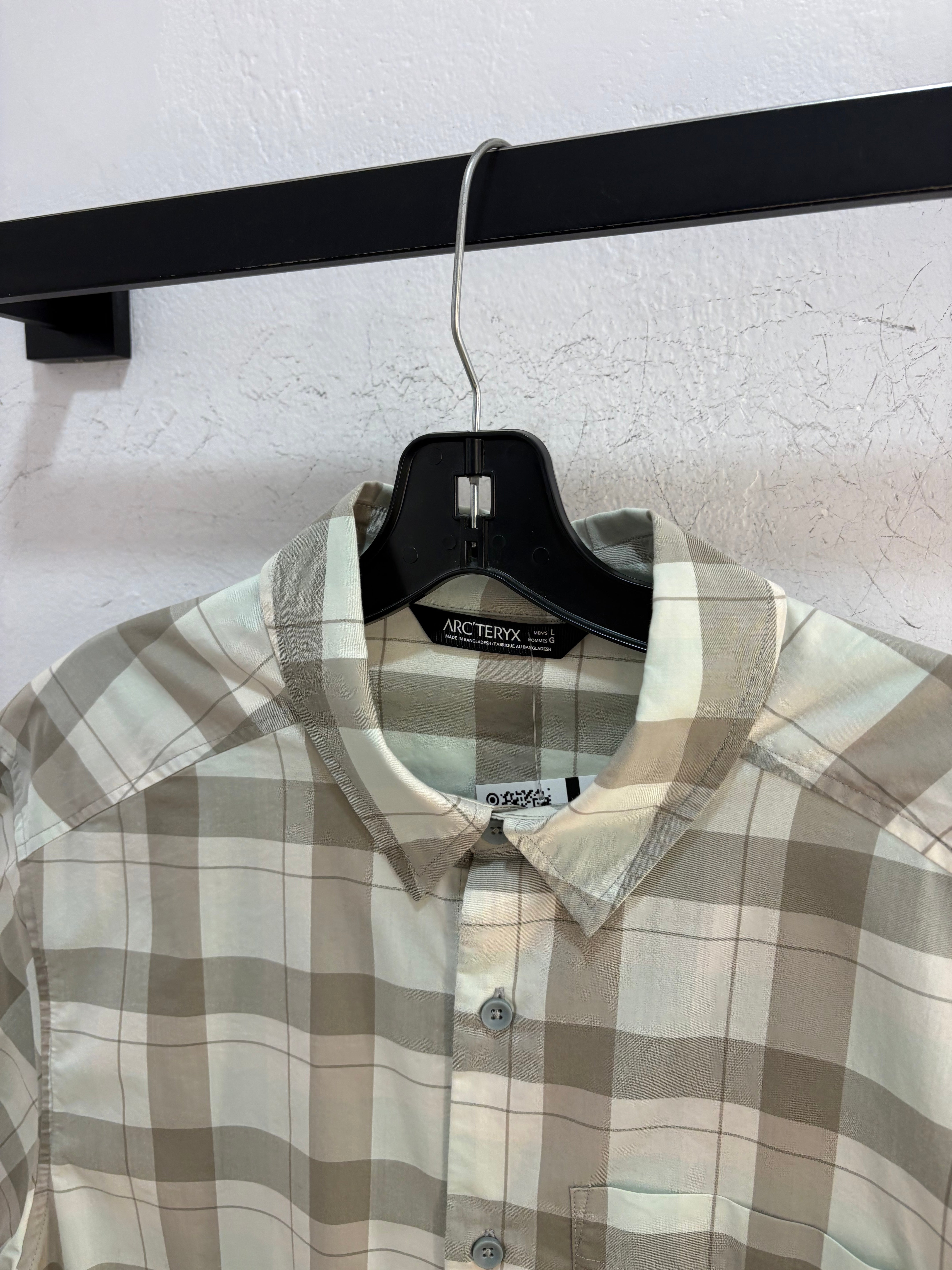 Arcteryx plaid button up shirt - size L