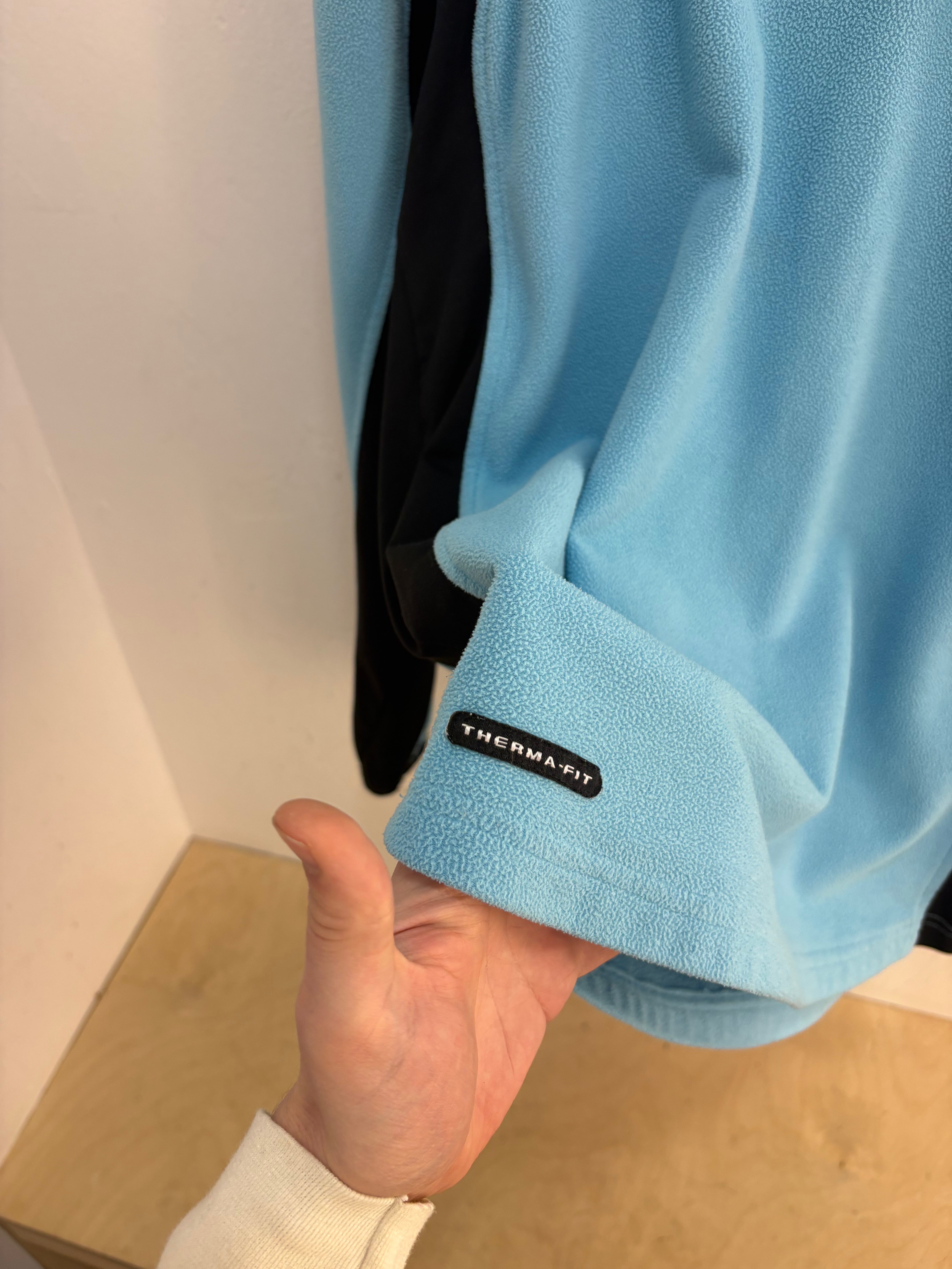 Y2k Nike baby blue 1/4 zip fleece - size M