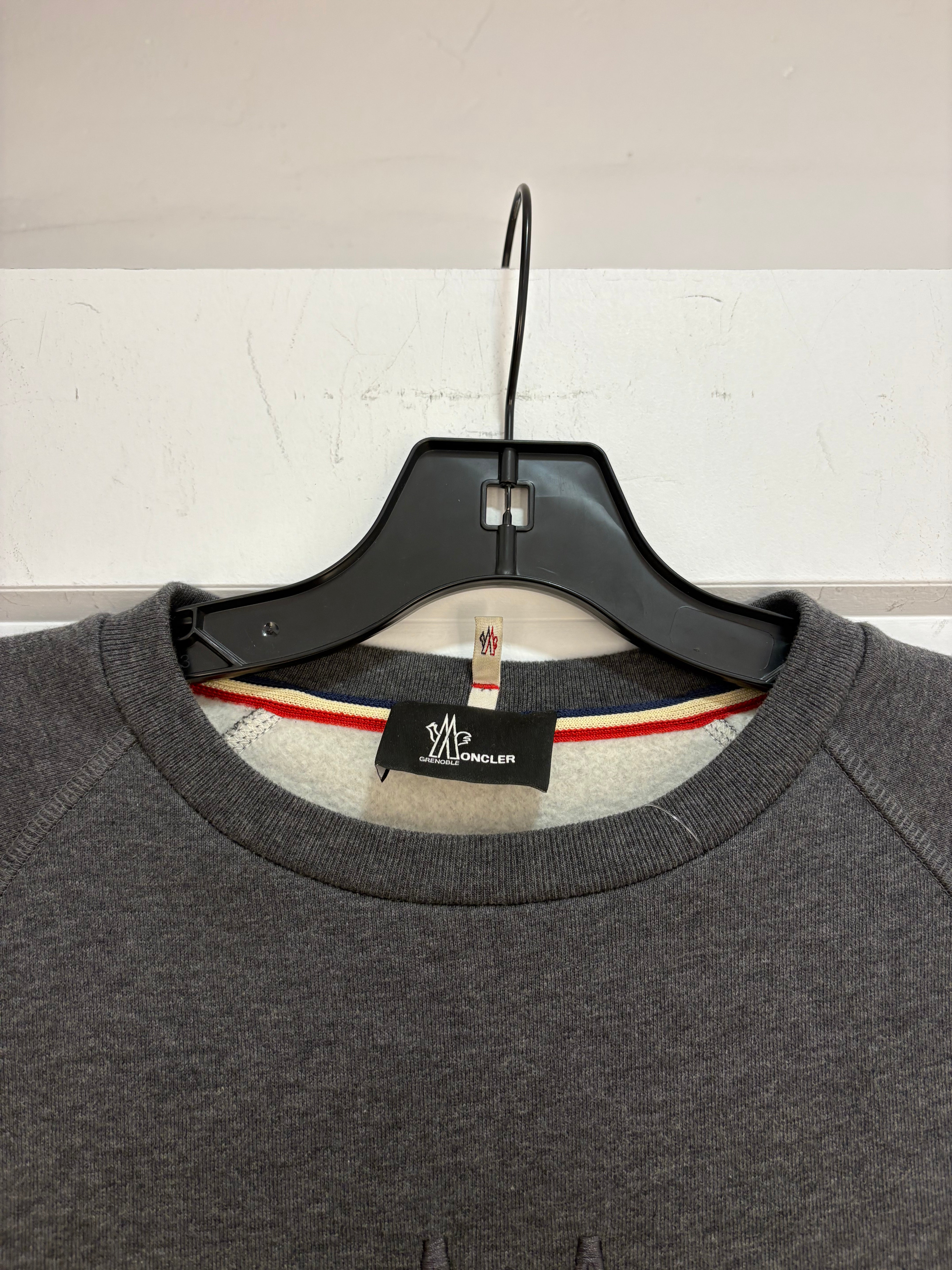 Moncler Grenoble big logo crewneck - size M