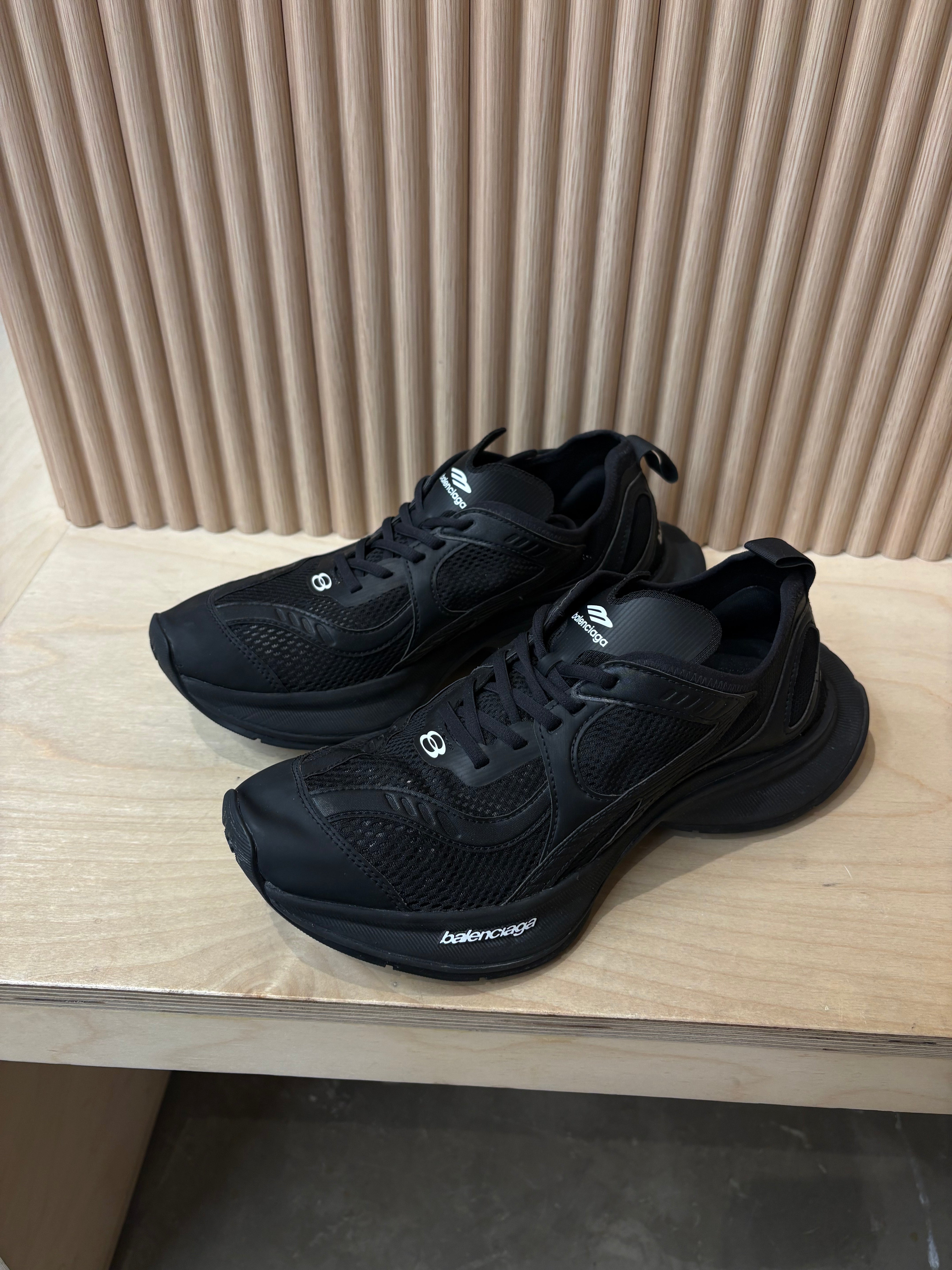 Balenciaga Circuit sneaker - size 42