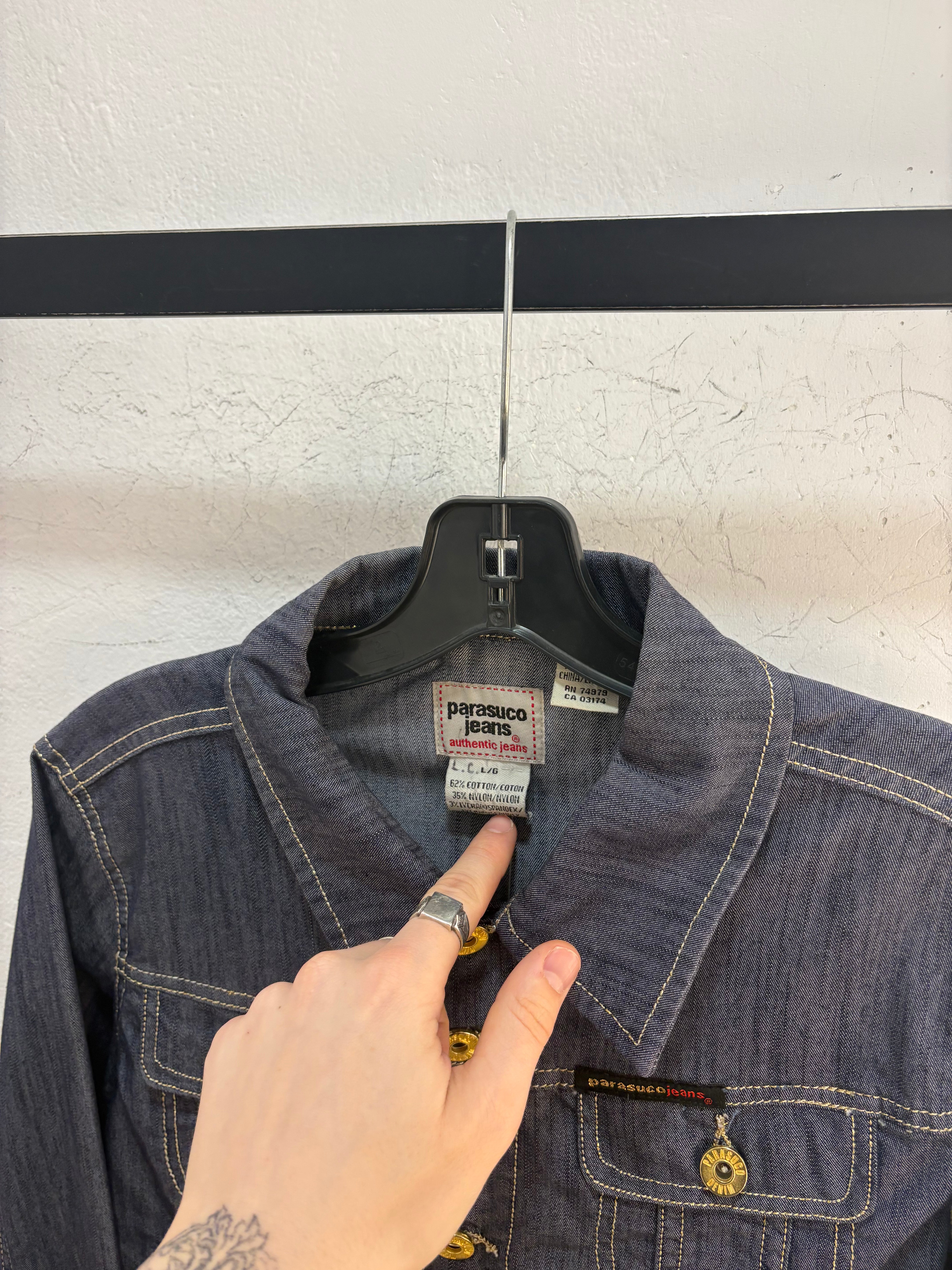 Y2k parasuco denim jacket - size L womens