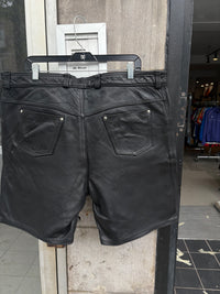 90s screaming eagle leather shorts - size XL