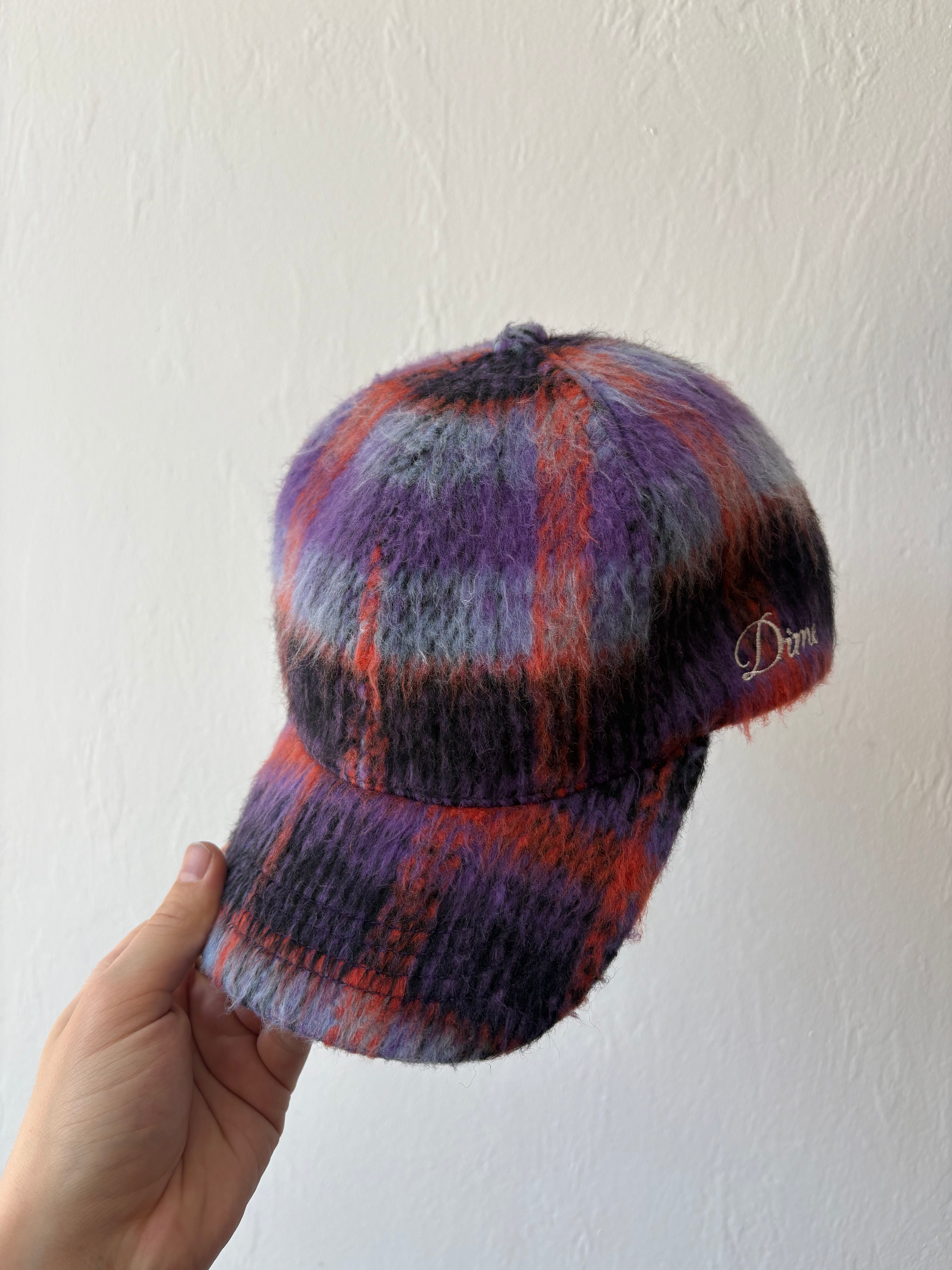 Dime purple mohair cap
