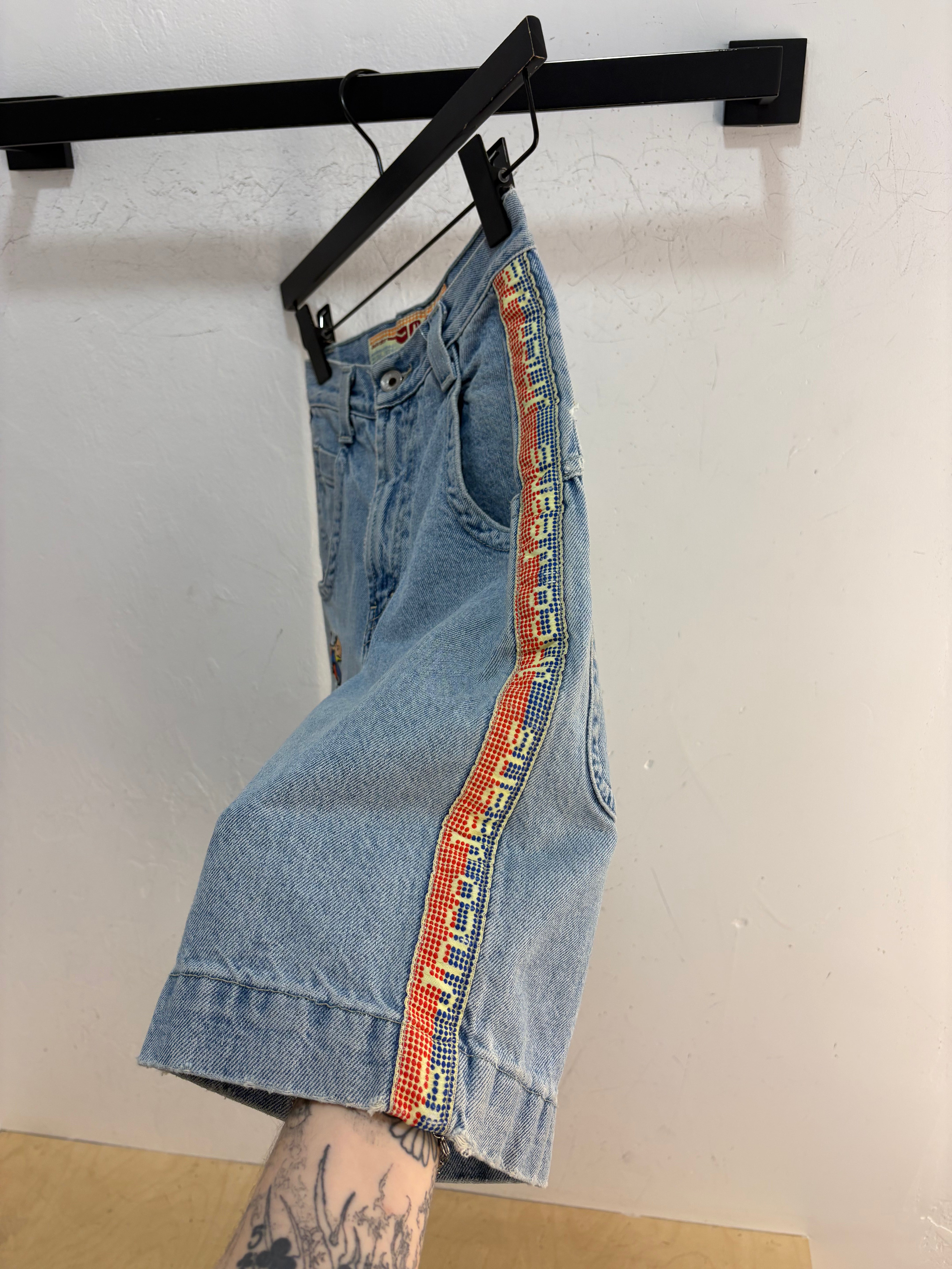 JNCO boarder jorts - size 8