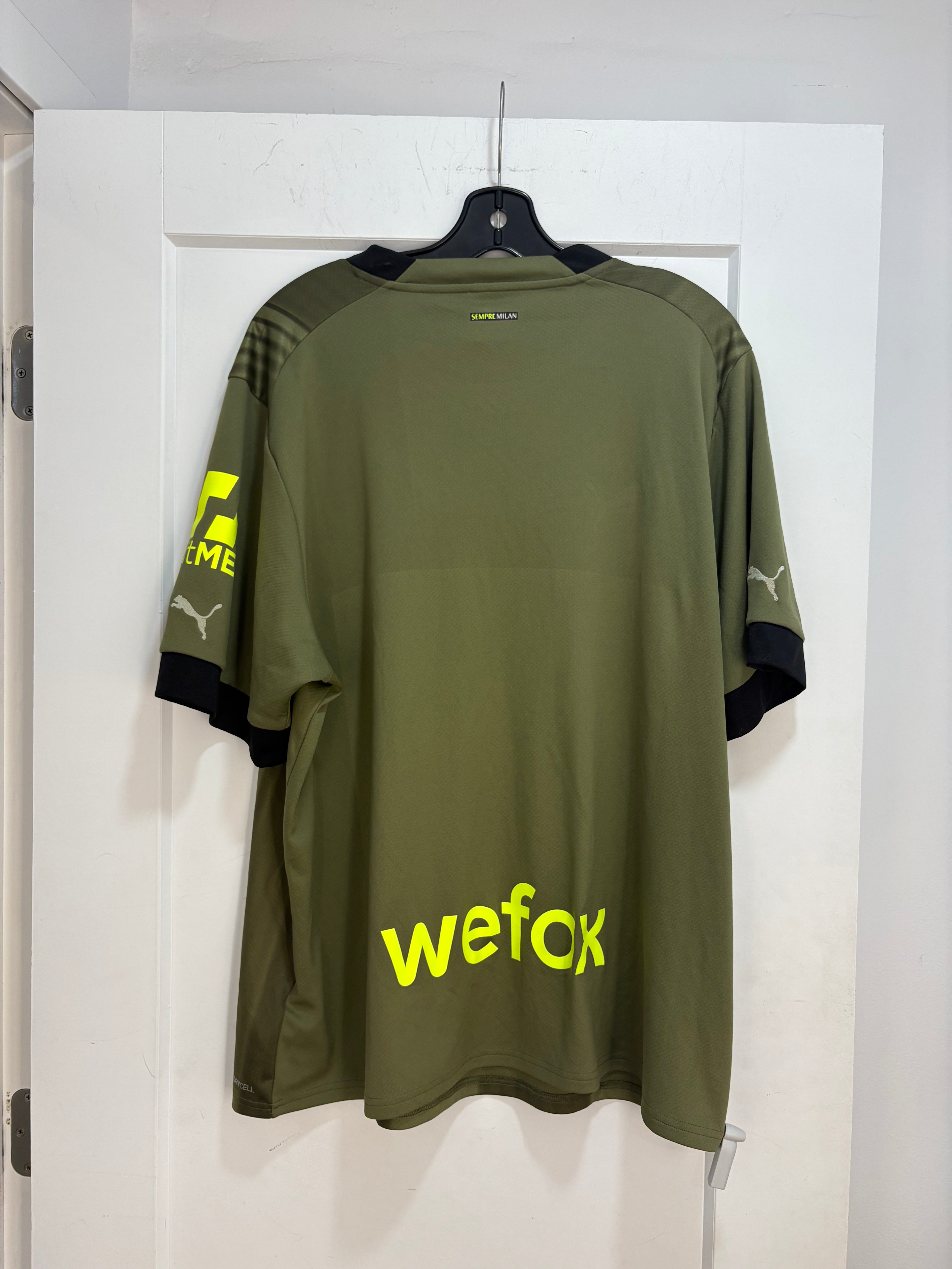 2022 Ac Milan 3rd kit - size XXL