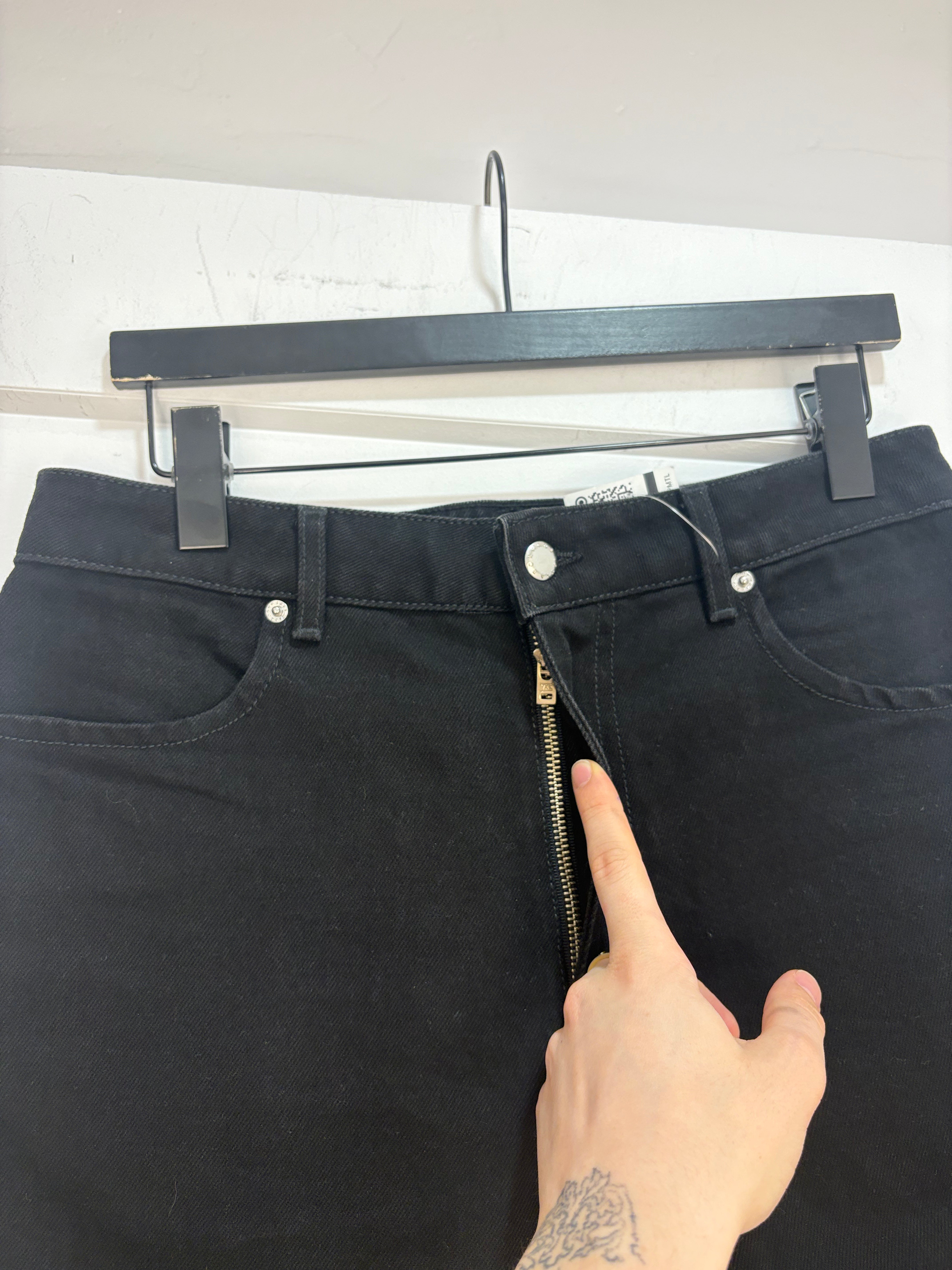 Eckhaus Latta black jorts - size 31