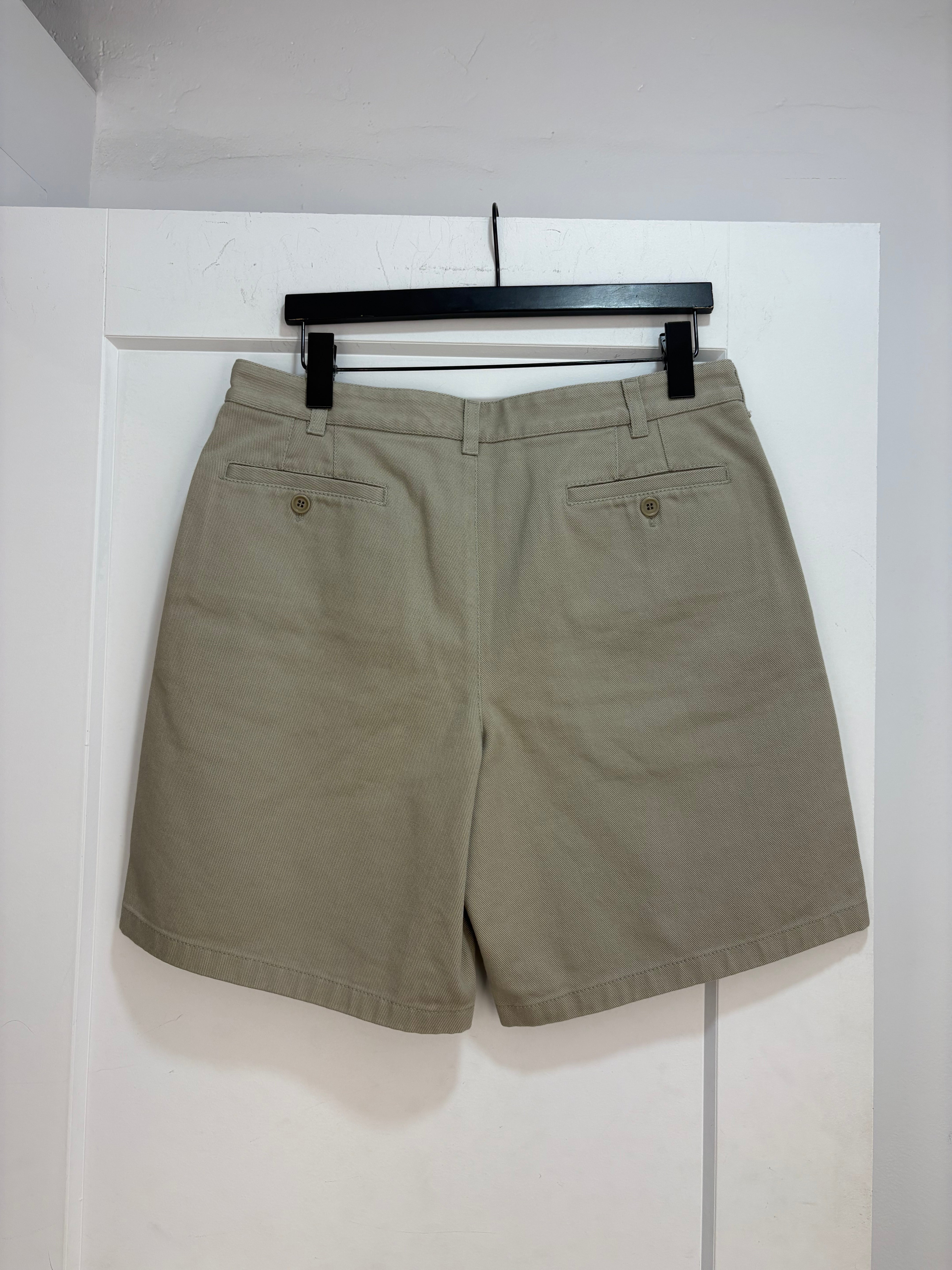 New Y2K Prada luna rossa tan shorts - size 32