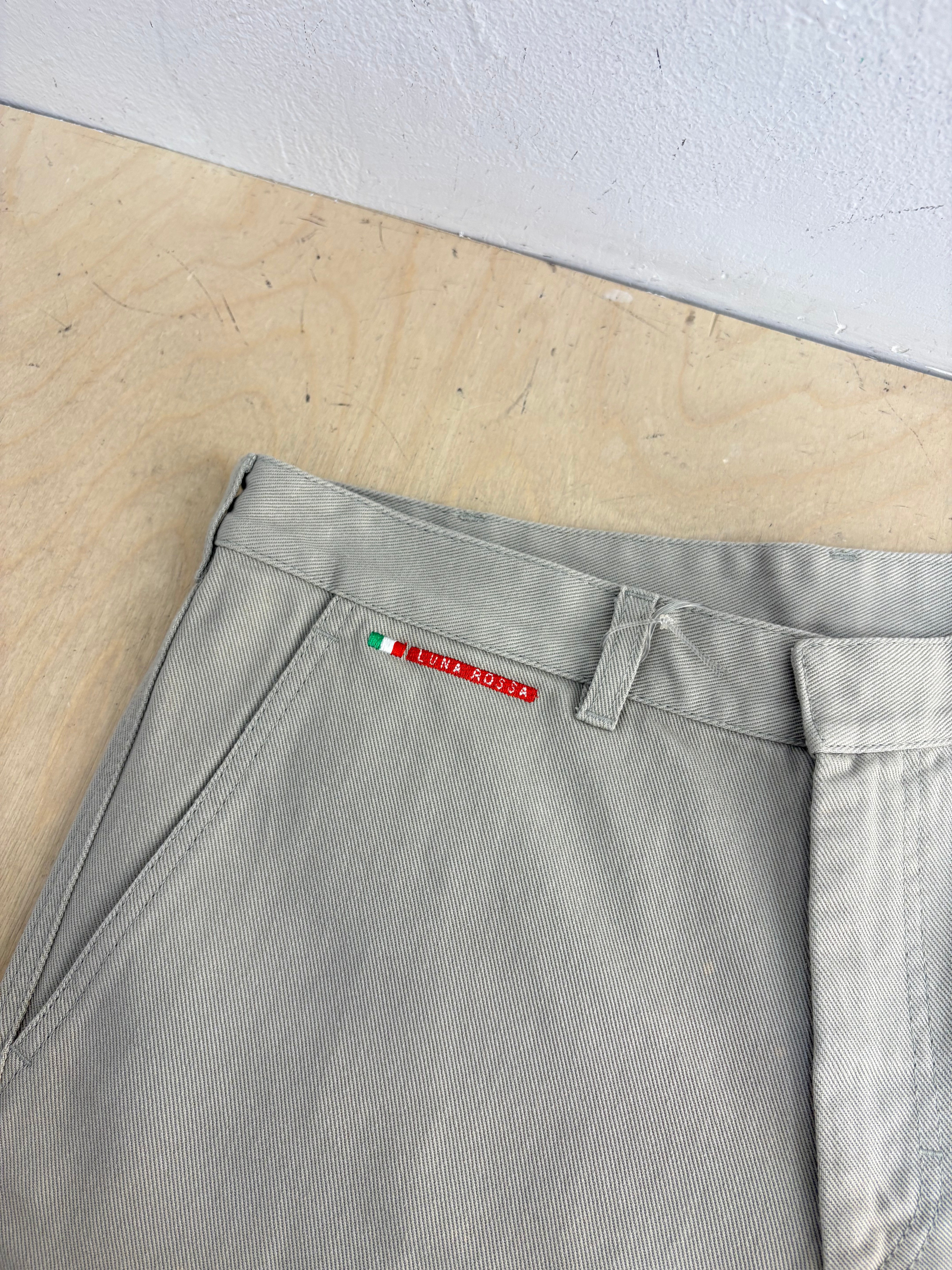 New Y2K Prada luna rossa tan shorts - size 32