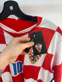 New Nike Modric Croatia jersey - size L