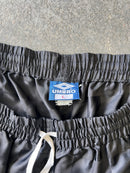 Short à carreaux noirs Umbro des années 90 - Taille L