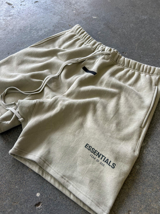 Essentials Pistachio sweat-short