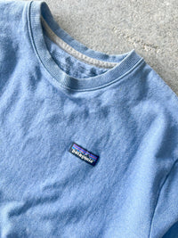 Patagonia light blue crewneck - Sz L