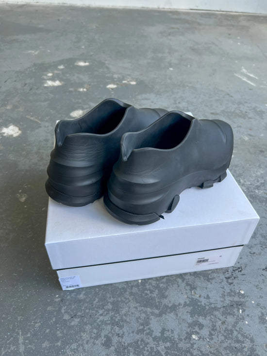 Givenchy Monumental Mallow Low black Shoe - Sz 45EU