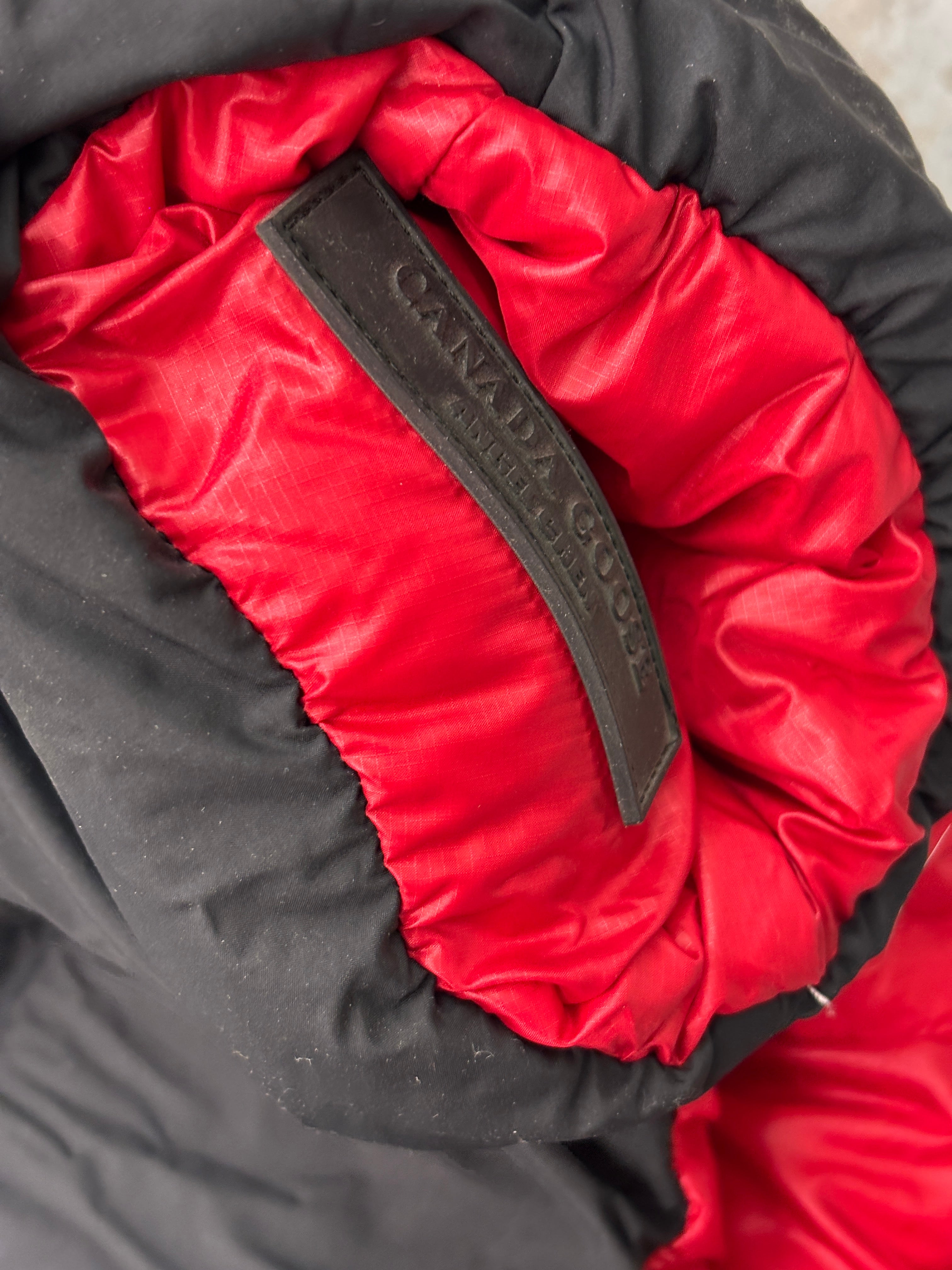 Canda Goose Angel Chen puffer Jacket - Sz M